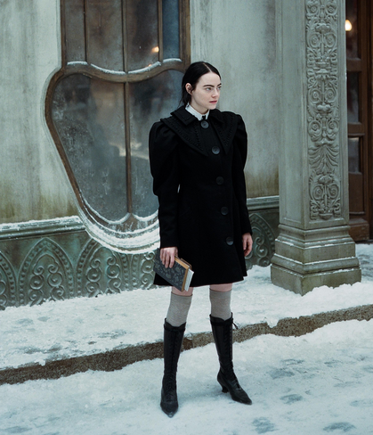 More of Waddington's impeccable costumes in "Poor Things"