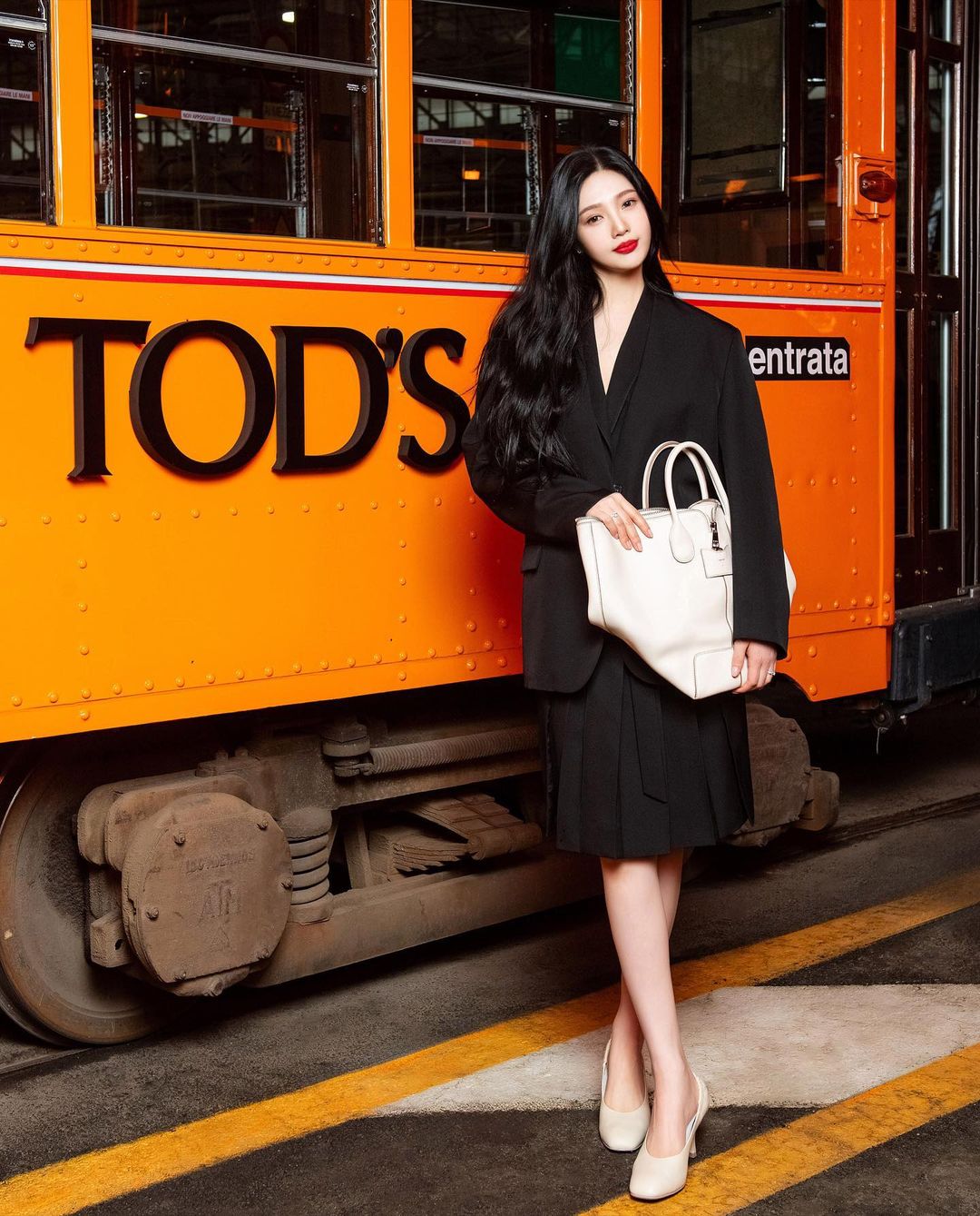 Red Velvet's Joy for Tod's at Milan Fashion Week