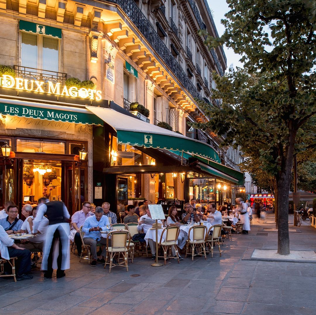 Cafe Landmarks: 5 Historical Coffee Shops Around The World