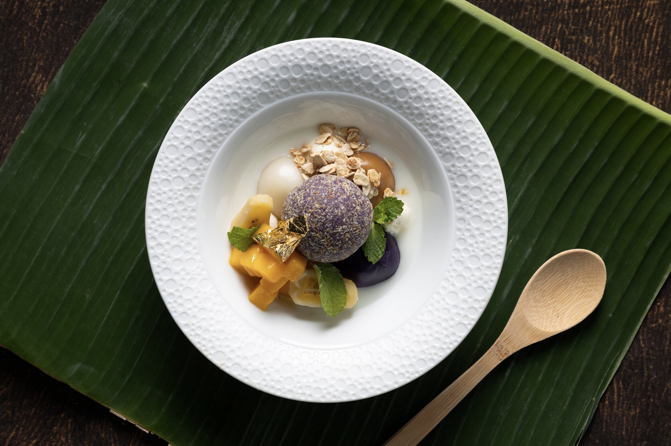 LEFT: Ginataang Bilo-Bilo at Silogue, Newport World Resorts