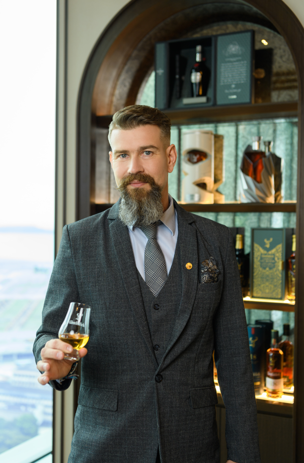  Jyri Pylkkänen with Glenfiddich