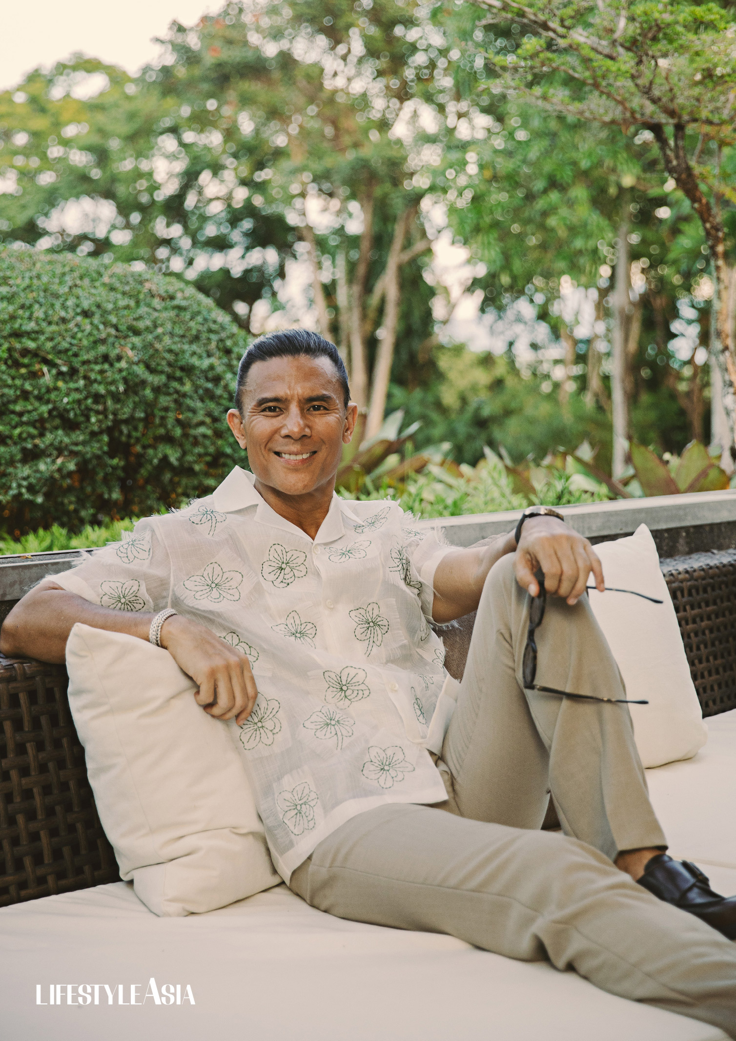 Phalaenopsis barong in cream, KELVIN MORALES; Beige wool trousers, BENJAMIN BARKER; Lace up shoes, KLEMAN; All available at RUSTAN’S Makati.