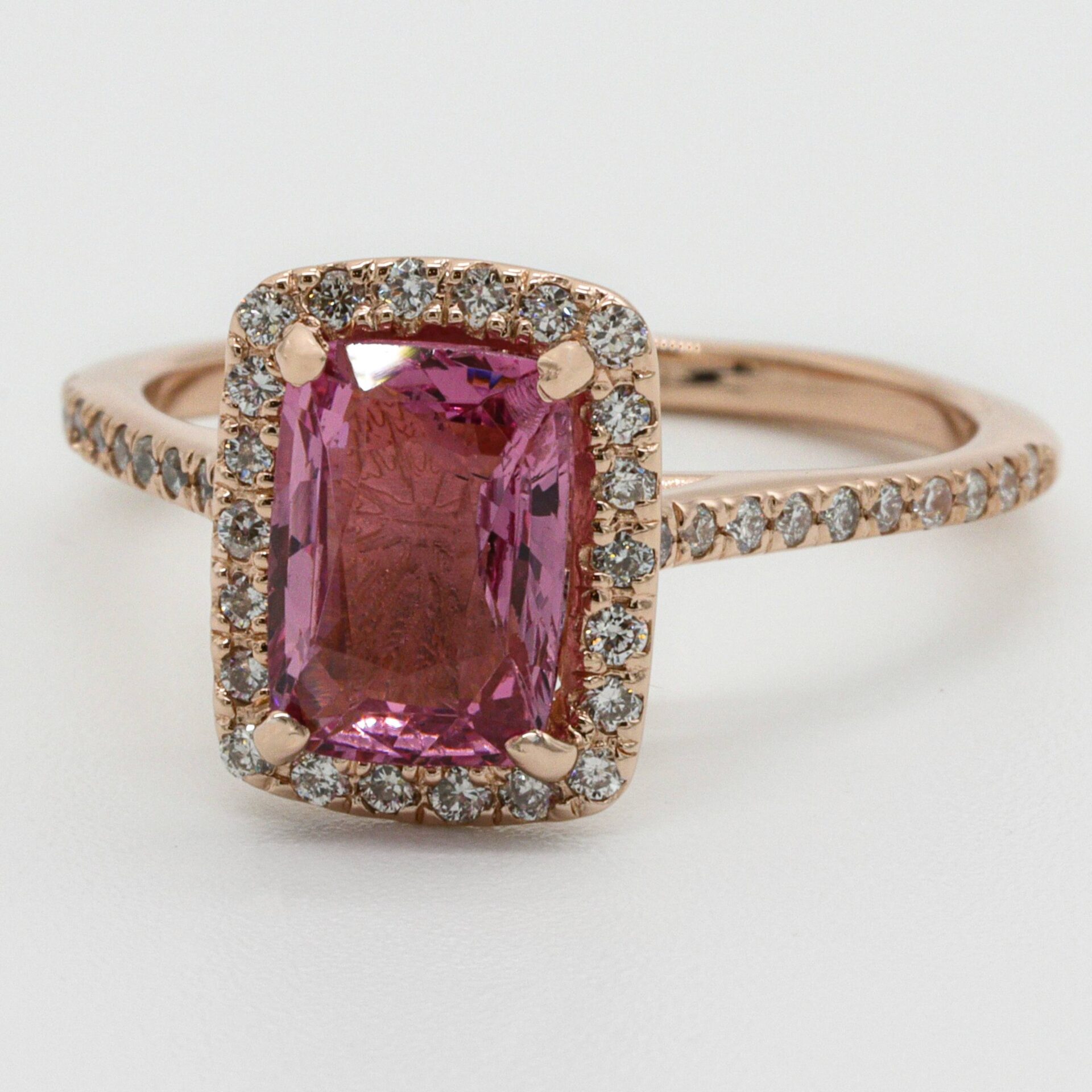 7 Rare Gemstones That Are Scarcer Than Diamonds'