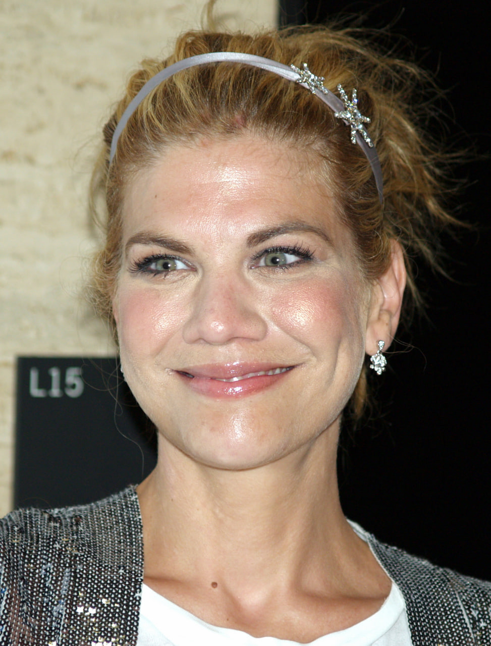 Kristen Johnston took a break from filming her sitcom upon finding out that she had lupus