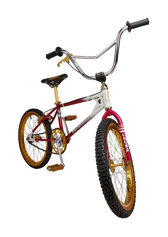 The custom 1981 Kuwahara BMX bike and animatronic E.T.