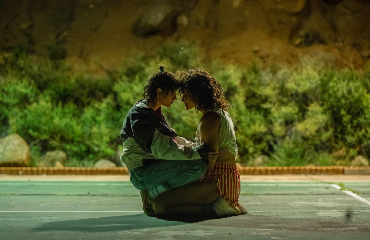 “Love Lies Bleeding” explores the fine line between devotion and domination