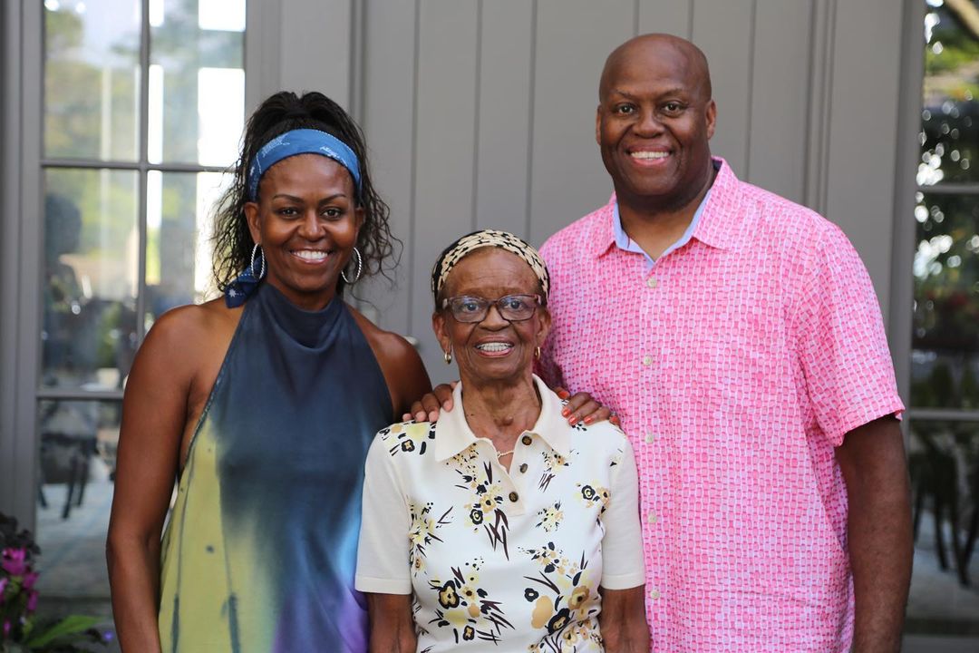 Marian Robinson and her two children, Craig and Michelle