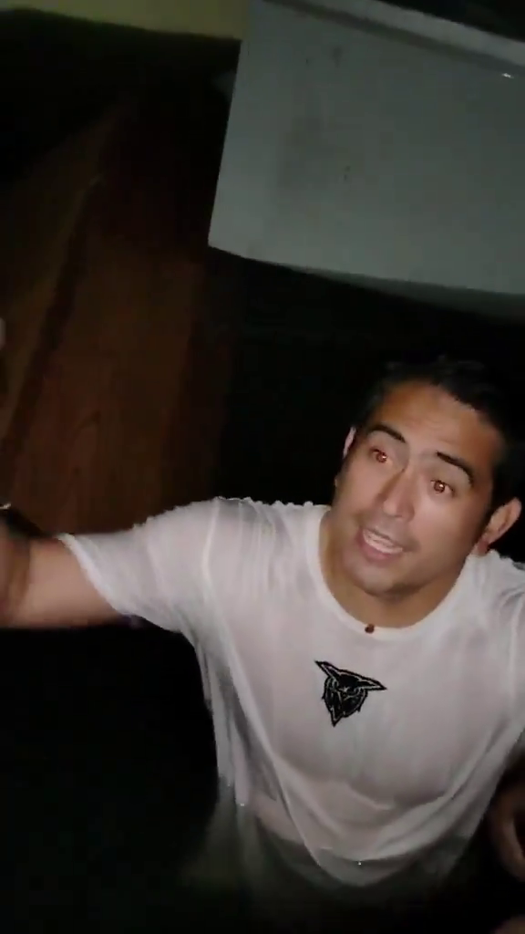 Gerald Anderson joining rescue operations during Typhoon Carina