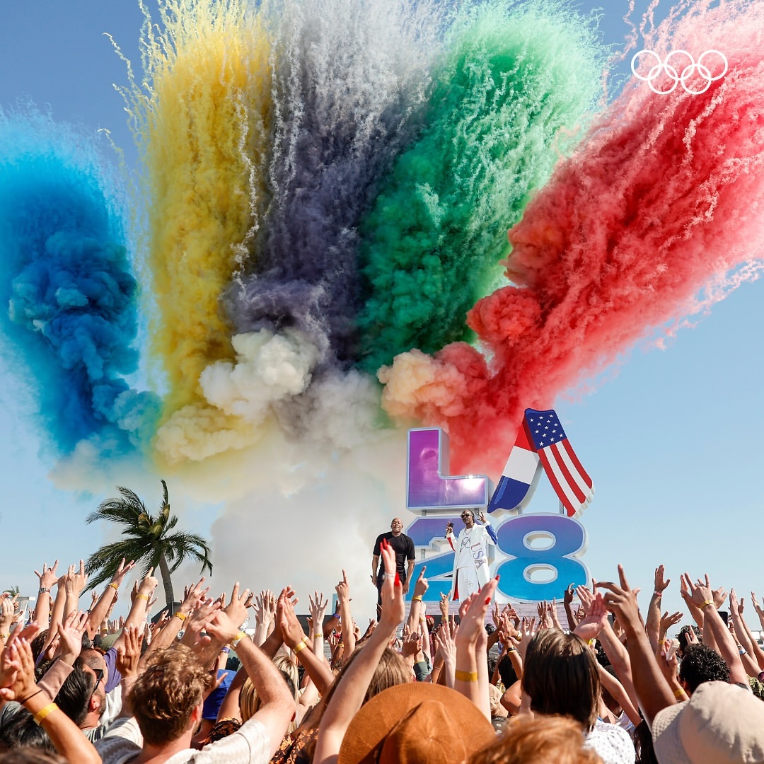 Beach performances by Snoop Dog, Dr. Dre, Billie Eilish, and the Red Hot Chili Peppers