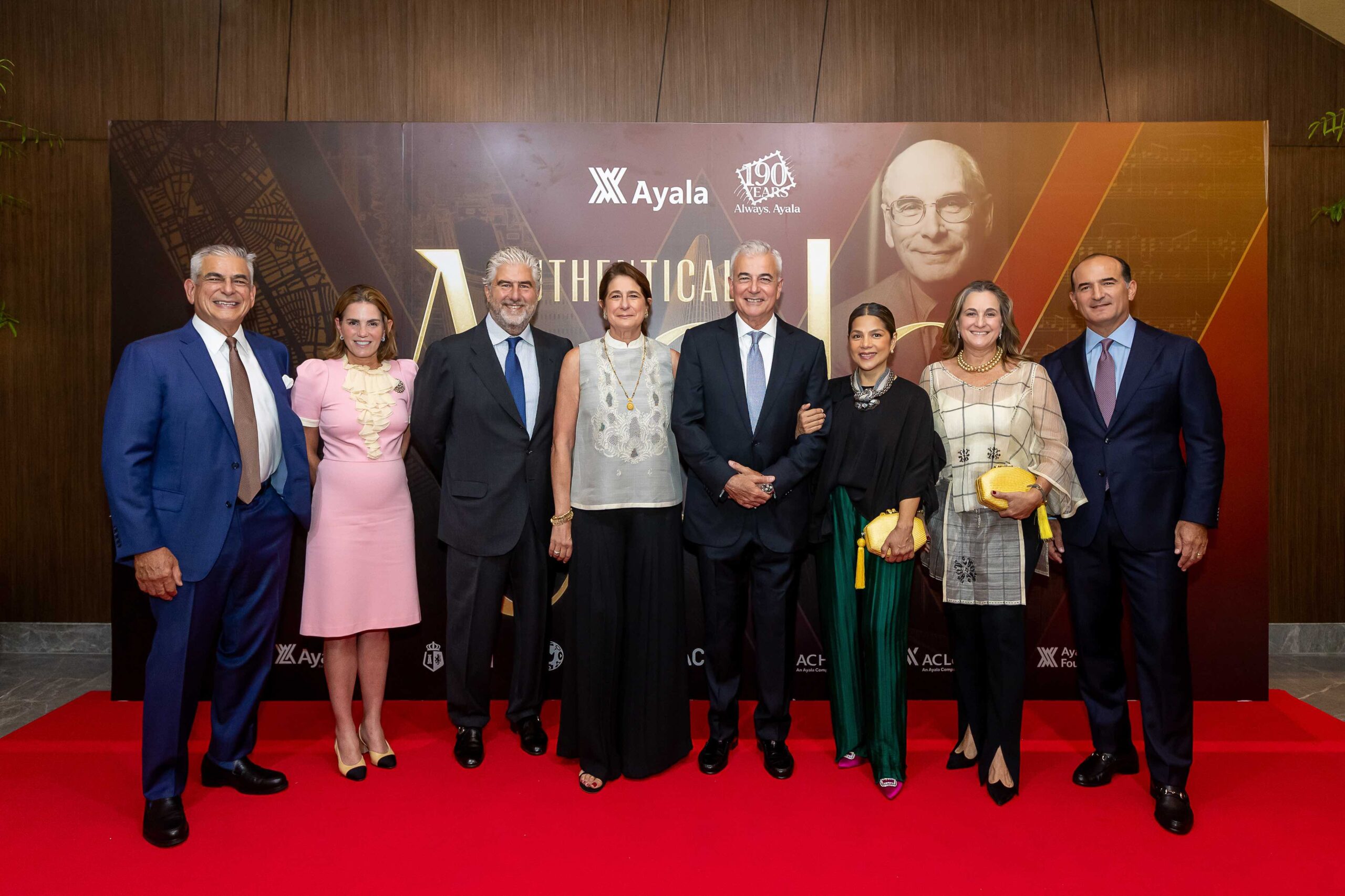L-R: Ayala Corporation Chairman Jaime Augusto Zobel de Ayala, Lizzie Zobel, Ignacio Suarez de
Puga, Cristina Zobel, Member of the Board of Ayala Corporation Fernando Zobel de Ayala, Kit Zobel,
Sofia Zobel Elizalde, and Francisco Elizalde