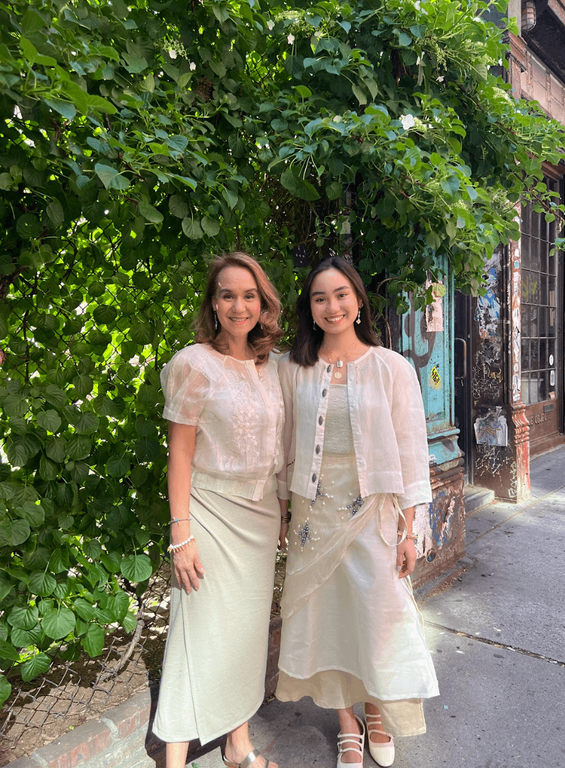 Bambi Mañosa-Tanjutco with daughter Bella Tanjutco