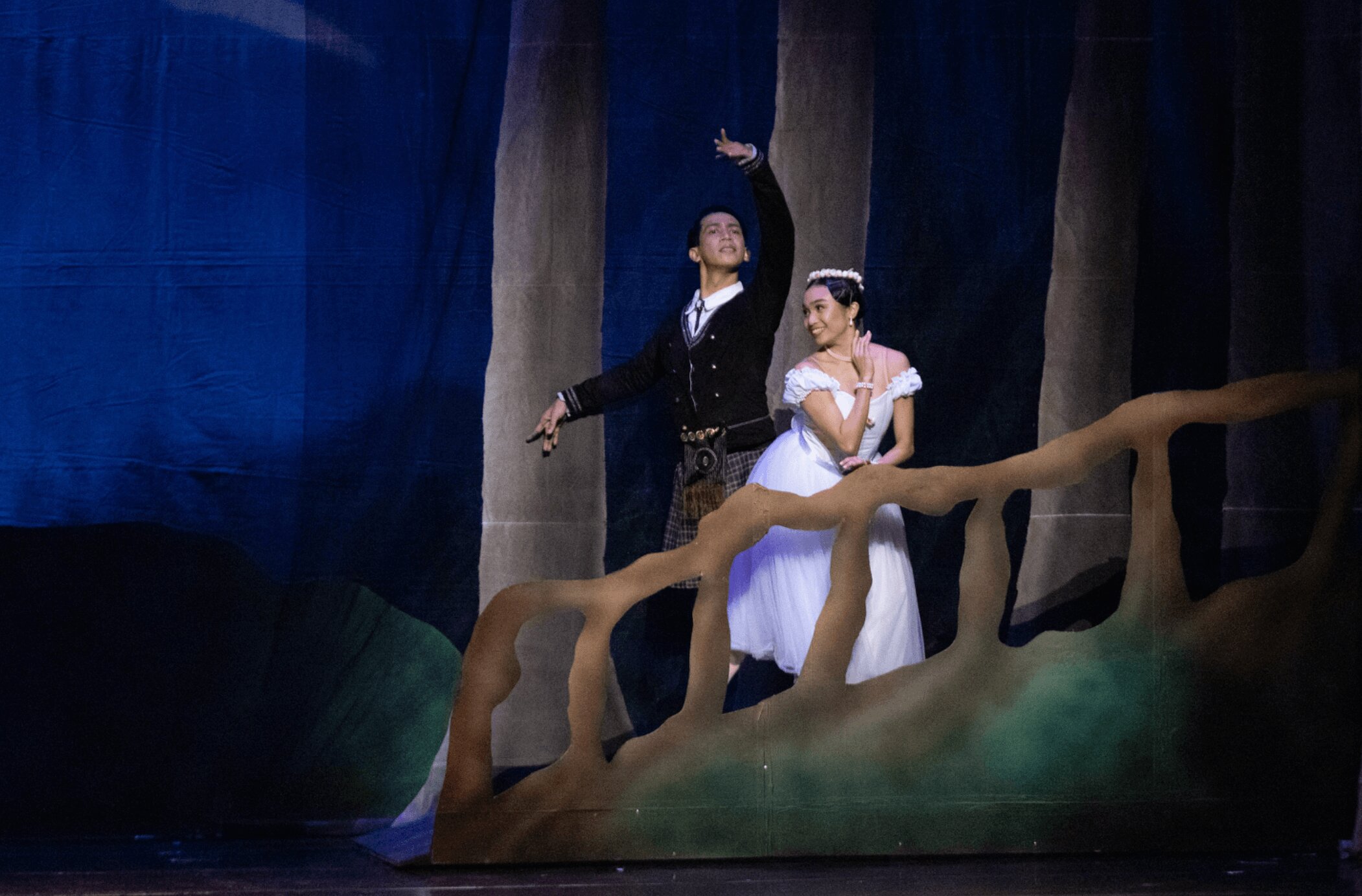 This image has an empty alt attribute; its file name is Screenshot-2024-08-19-at-12.03.43%E2%80%AFPM.jpg
Rudoph Capongcol plays James, and Ballet Philippines principal dancer Jemima Reyes plays Sylph during the gala night performance