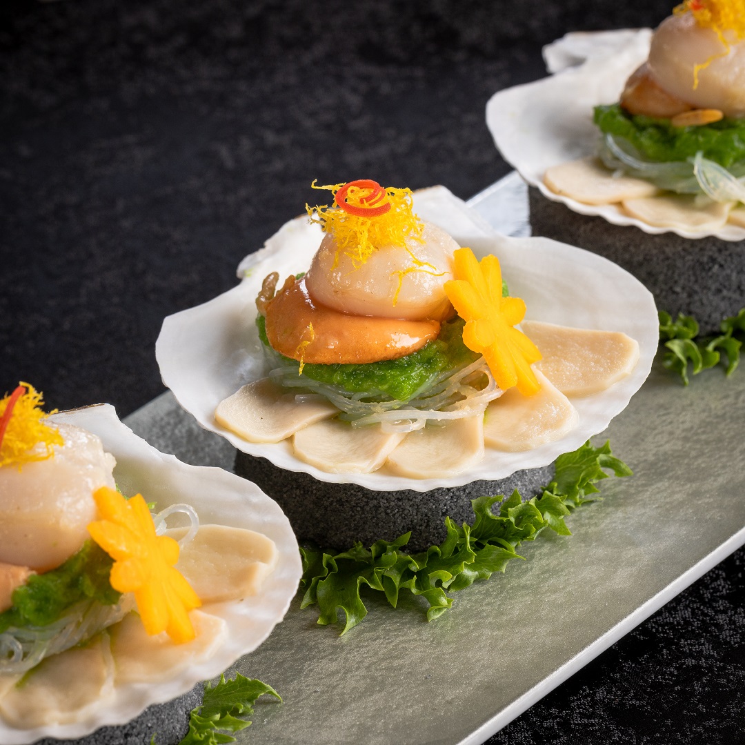 LEFT: Steamed Hokkaido Scallop and Vermicelli in ginger scallion sauce. RIGHT: Wok-fried Fragrant Taro Rice topped with slow braised 13-spice Pork Belly.