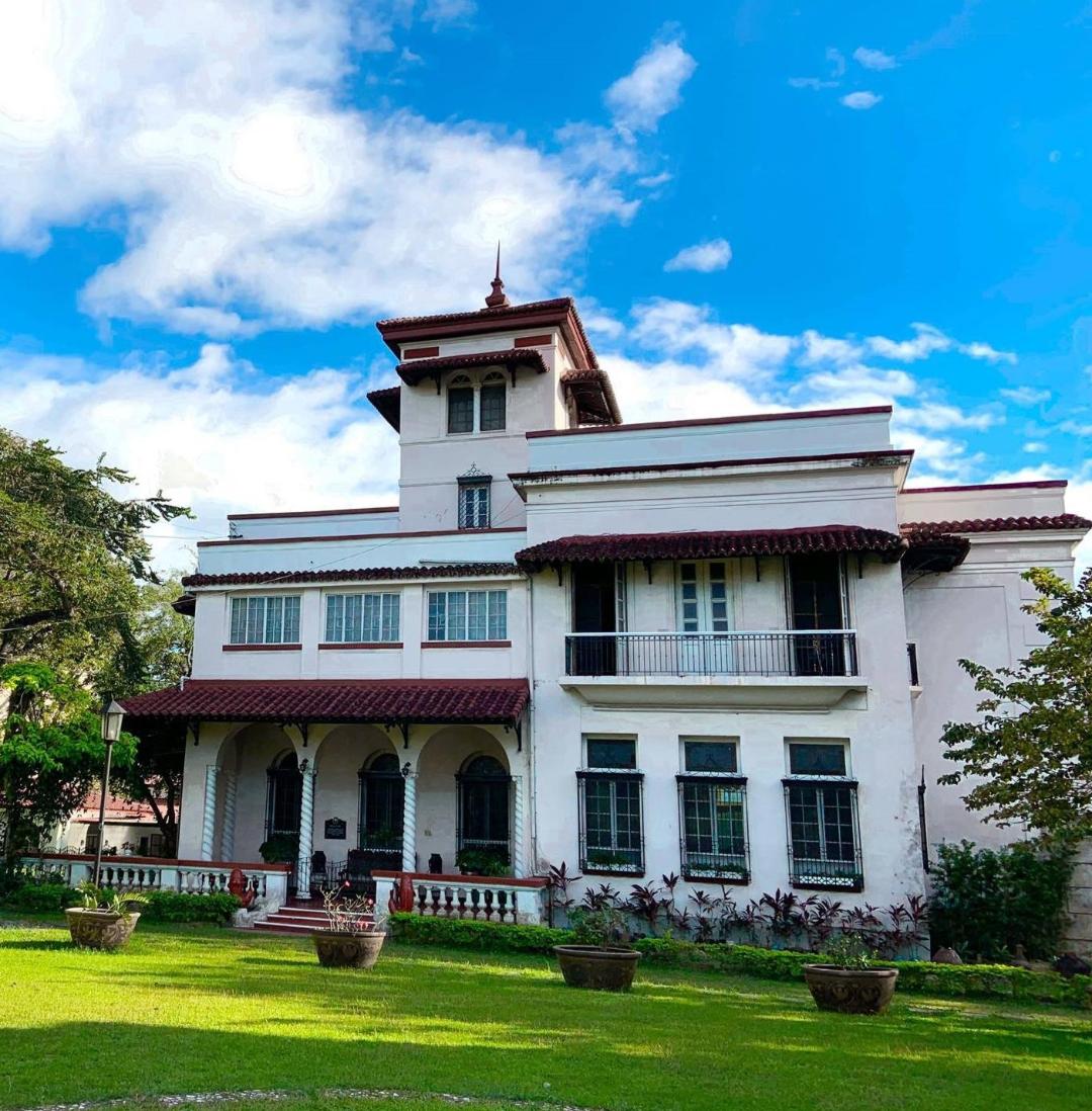 The MiraNila Heritage House and Library