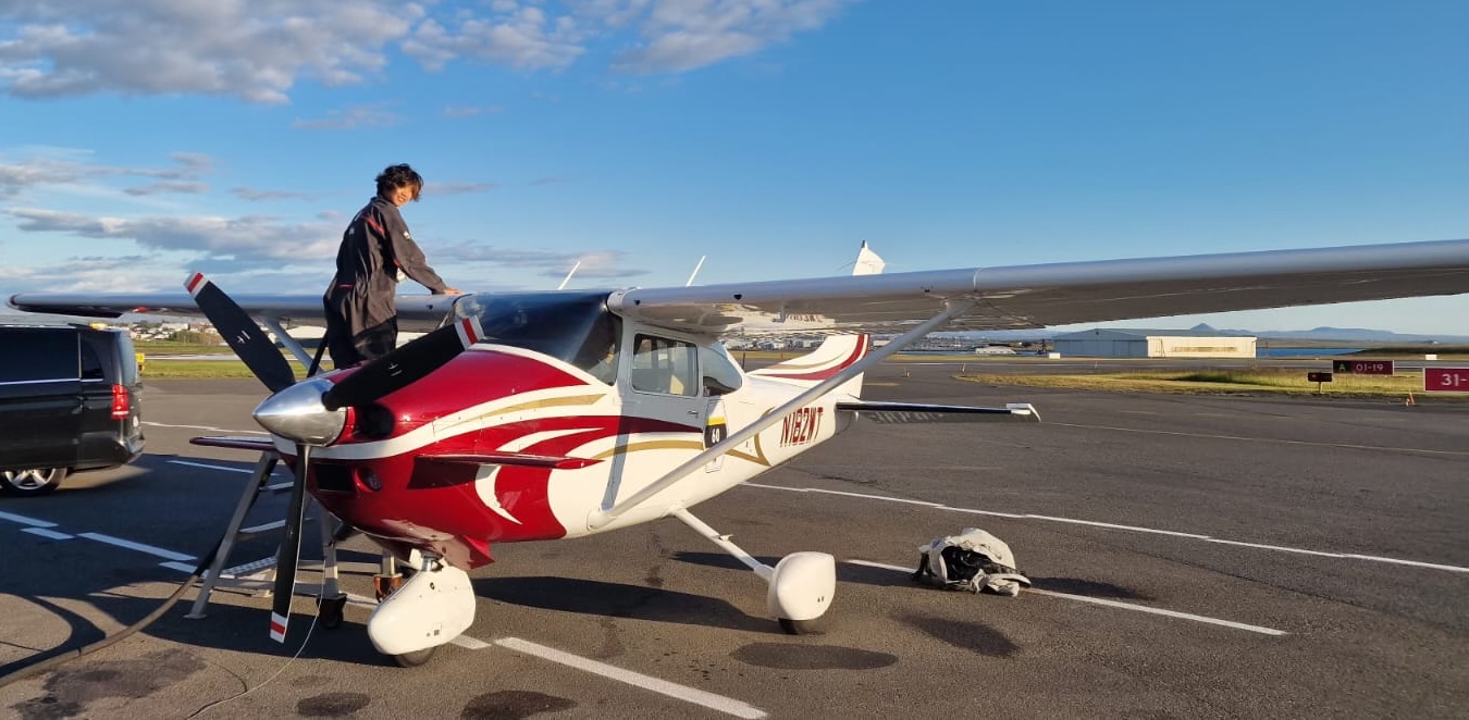 Ethan Guo with his Cessna 182 Skylane