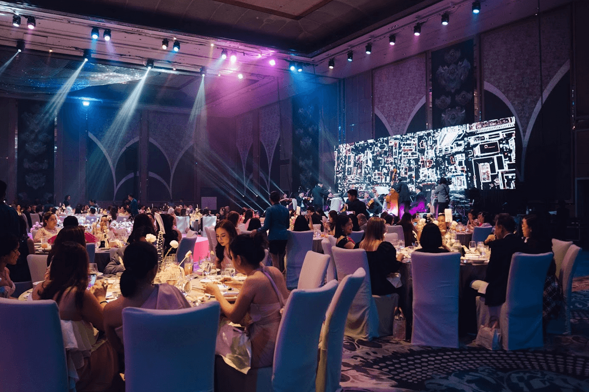 The Pink Ball was an evening filled with good company, delicious food, and stunning performances, all geared towards raising funds for The Estée Lauder Companies’ Breast Cancer Awareness Campaign