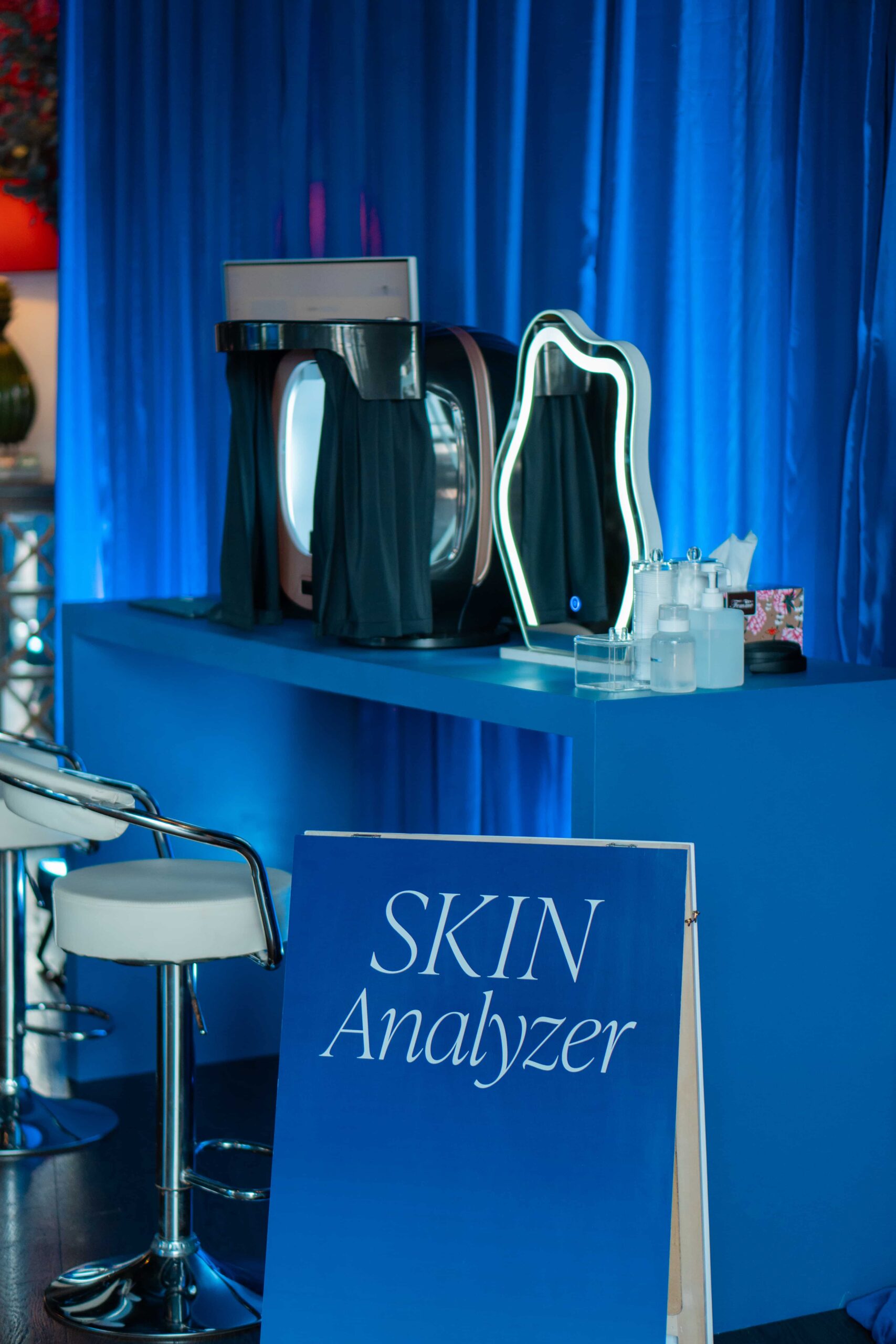Guests got to try the advanced Skin Analyzer during the "Refresh with Remedy" event