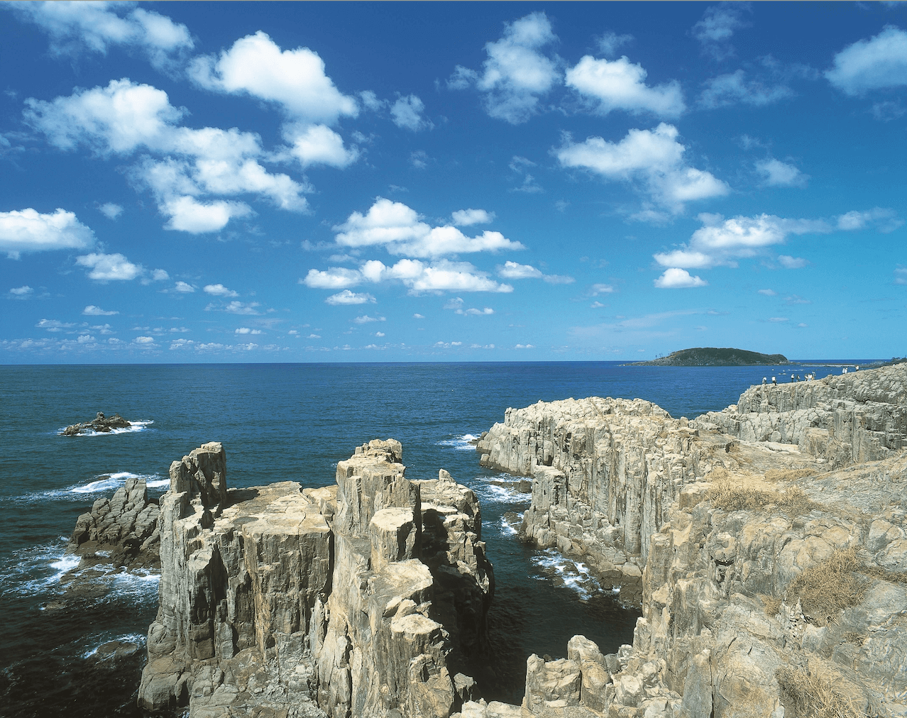 Tojinbo, a one-kilometer stretch of basalt cliffs facing the Sea of Japan, is one of Fukui's most popular scenic spots 