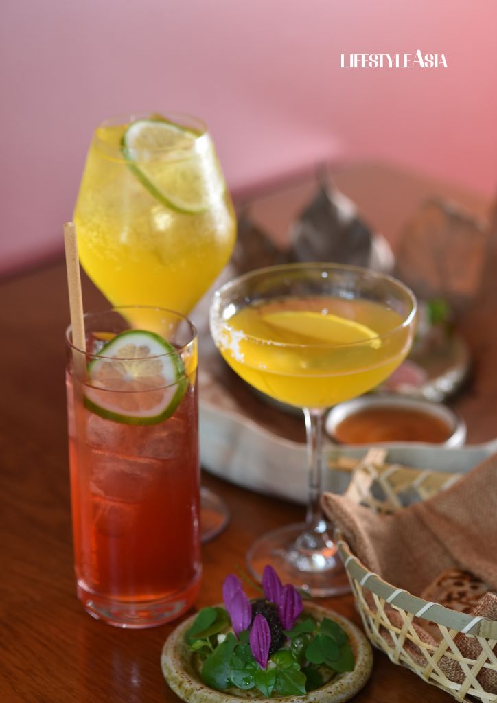 Cocktails in bright, Mastercard-inspired colors and tropical flavors accompanied the meal