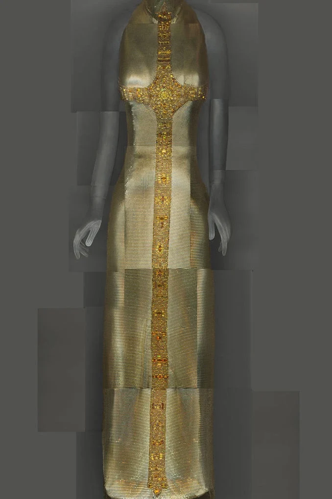 Gianni Versace. Evening dress, autumn/winter 1997–98/Photo courtesy of The Metropolitan Museum of Art, Gift of Donatella Versace, 1999 (1999.137.1). Digital composite scan by Katerina Jebb/Metropolitan Museum of Art