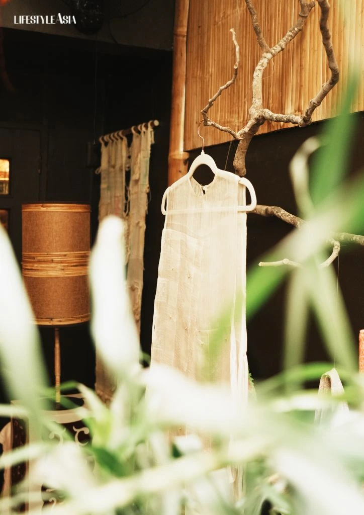 Woven Consciousness: The Role Of Artisans In Slow Fashion