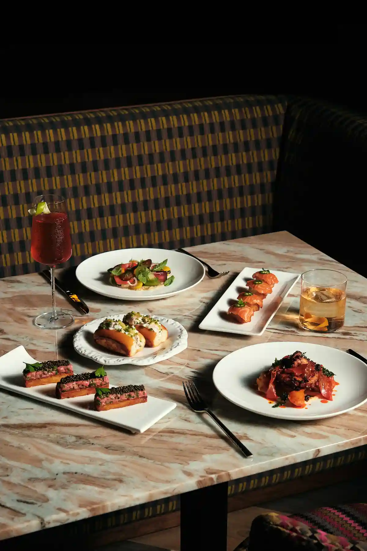 Starters and Mains at the Medusa Supper Club