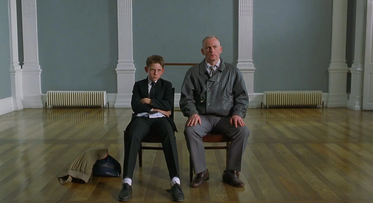Billy Elliot (Jamie Bell) and his father Jamie (Gary Lewis) after the audition a the Royal Ballet School film