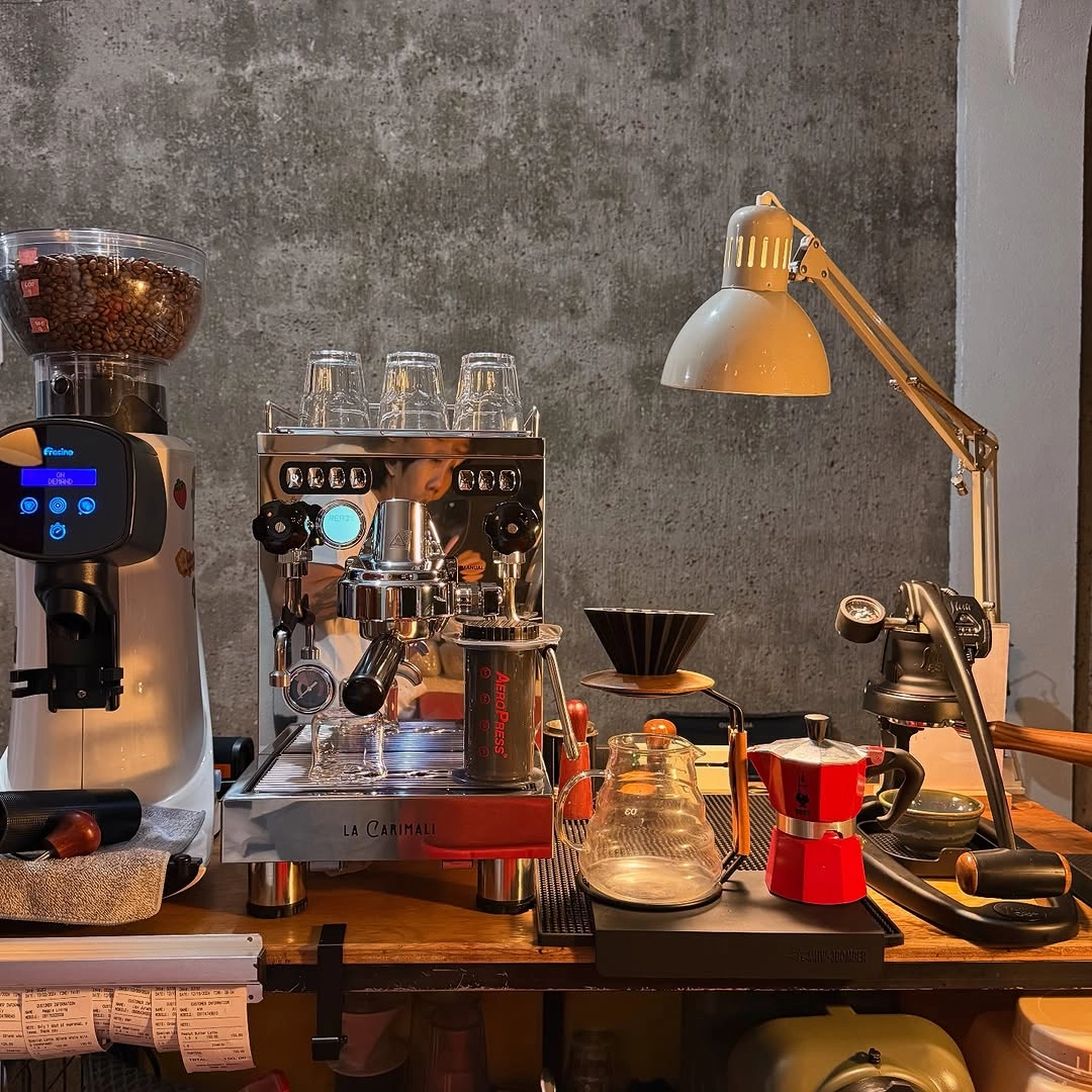 The “Slow Bar” Concept Is Gaining Popularity Among Cafe-Goers, But What Is It?