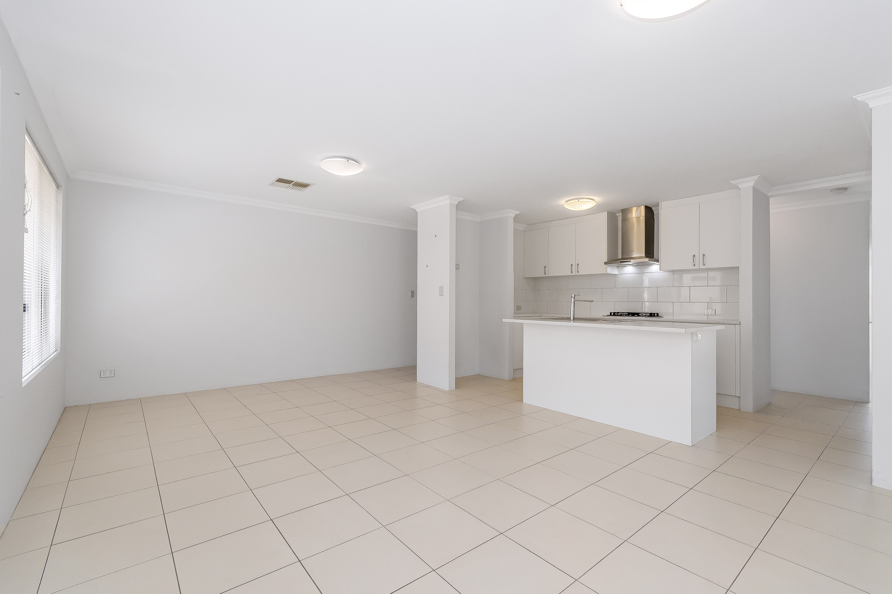 11 Engle Close, Maddington, WA 6109 AUS