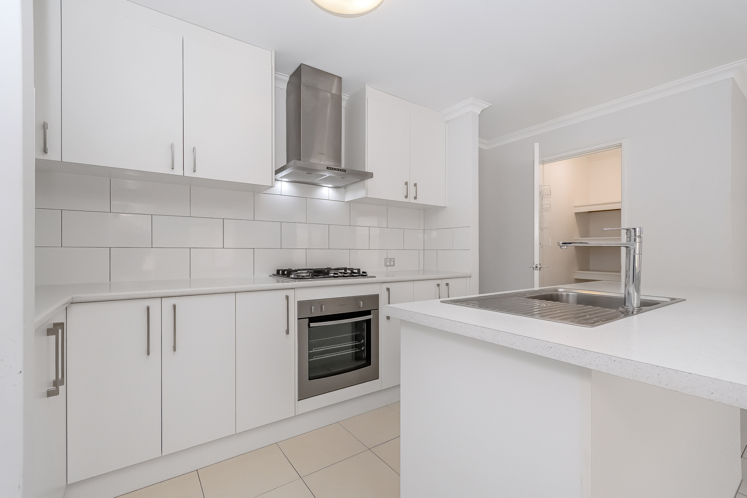 11 Engle Close, Maddington, WA 6109 AUS