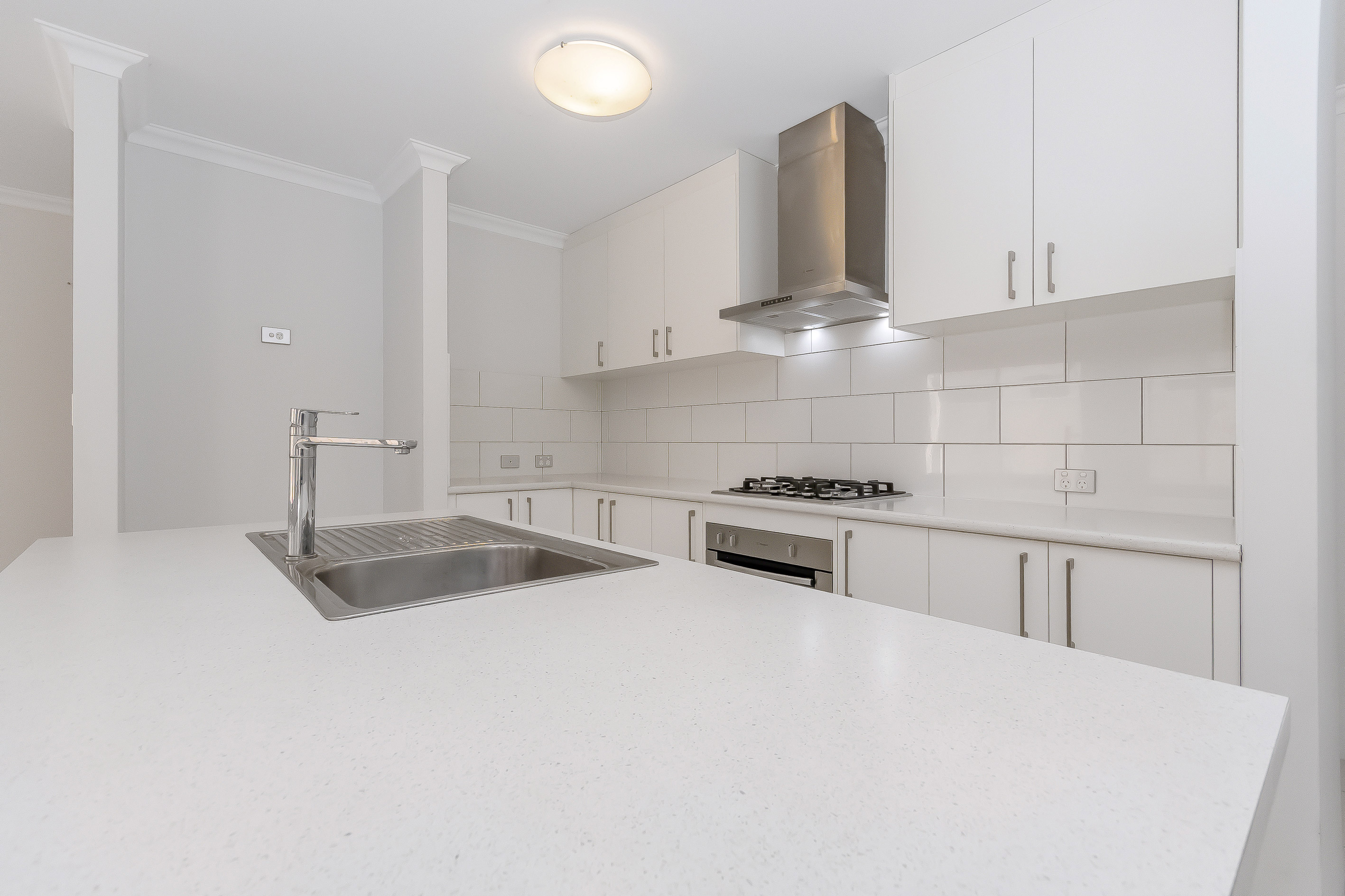 11 Engle Close, Maddington, WA 6109 AUS