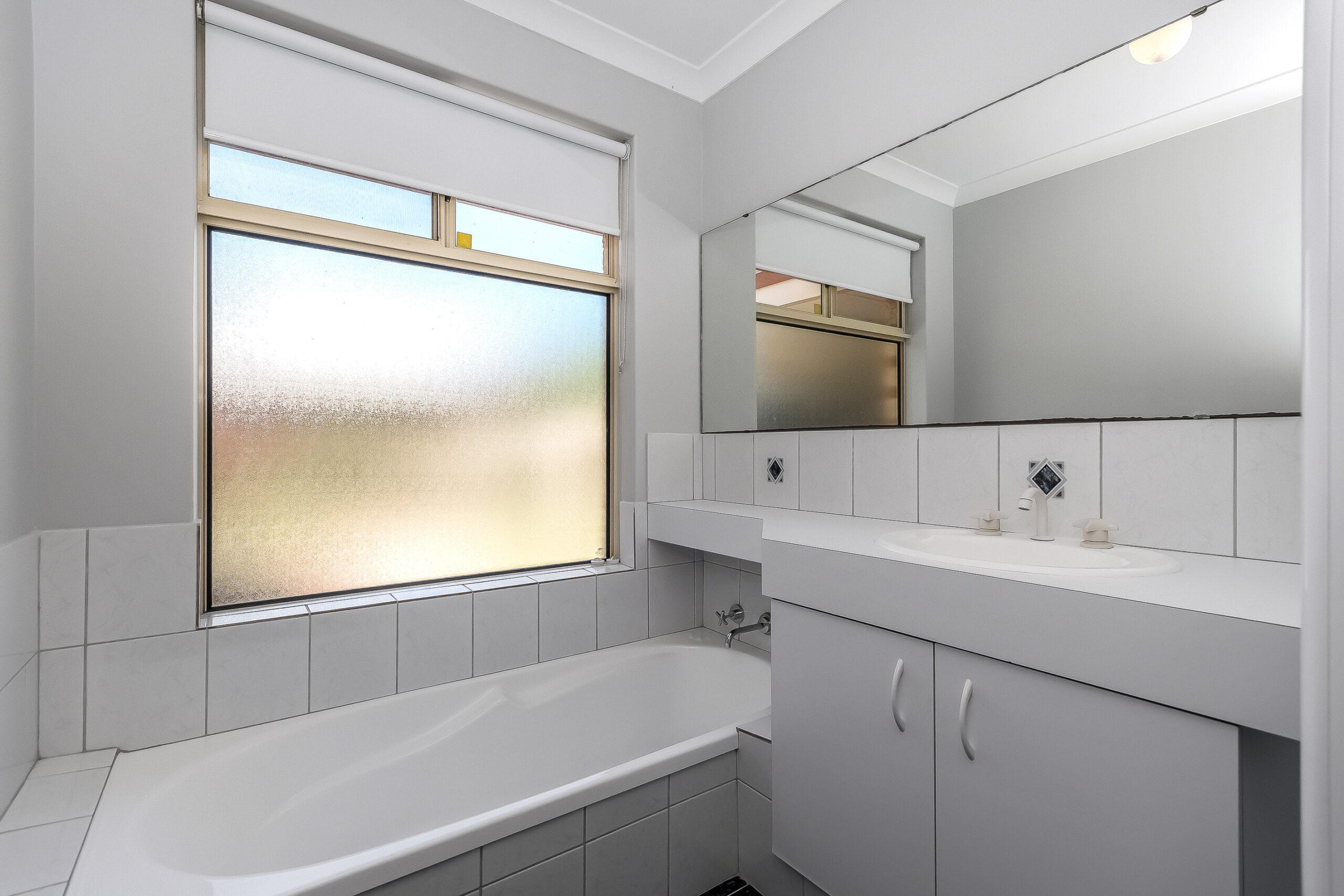 6 Osterley Retreat, Canning Vale, WA 6155 AUS