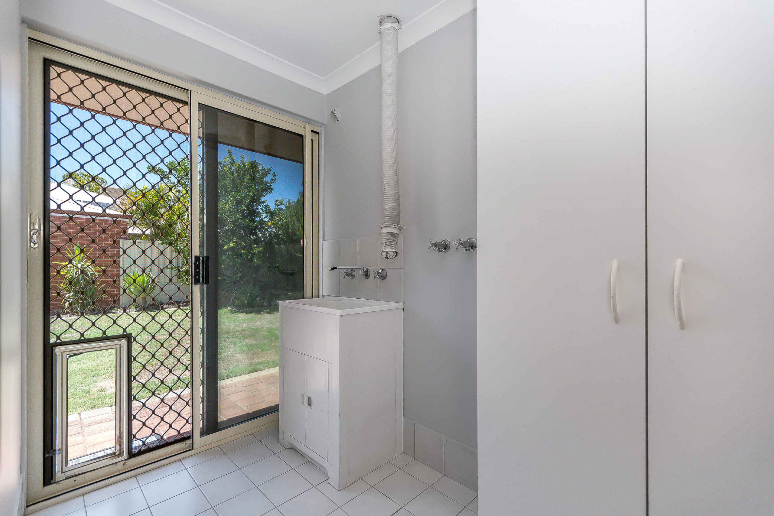 6 Osterley Retreat, Canning Vale, WA 6155 AUS
