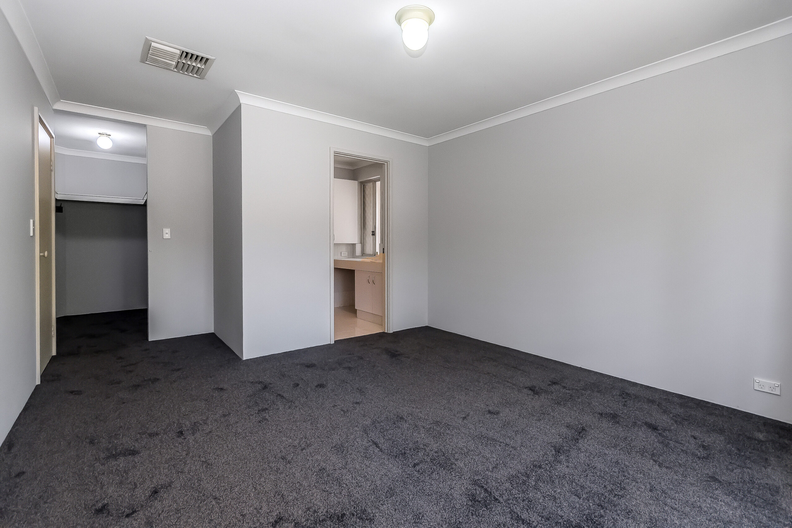 6 Osterley Retreat, Canning Vale, WA 6155 AUS