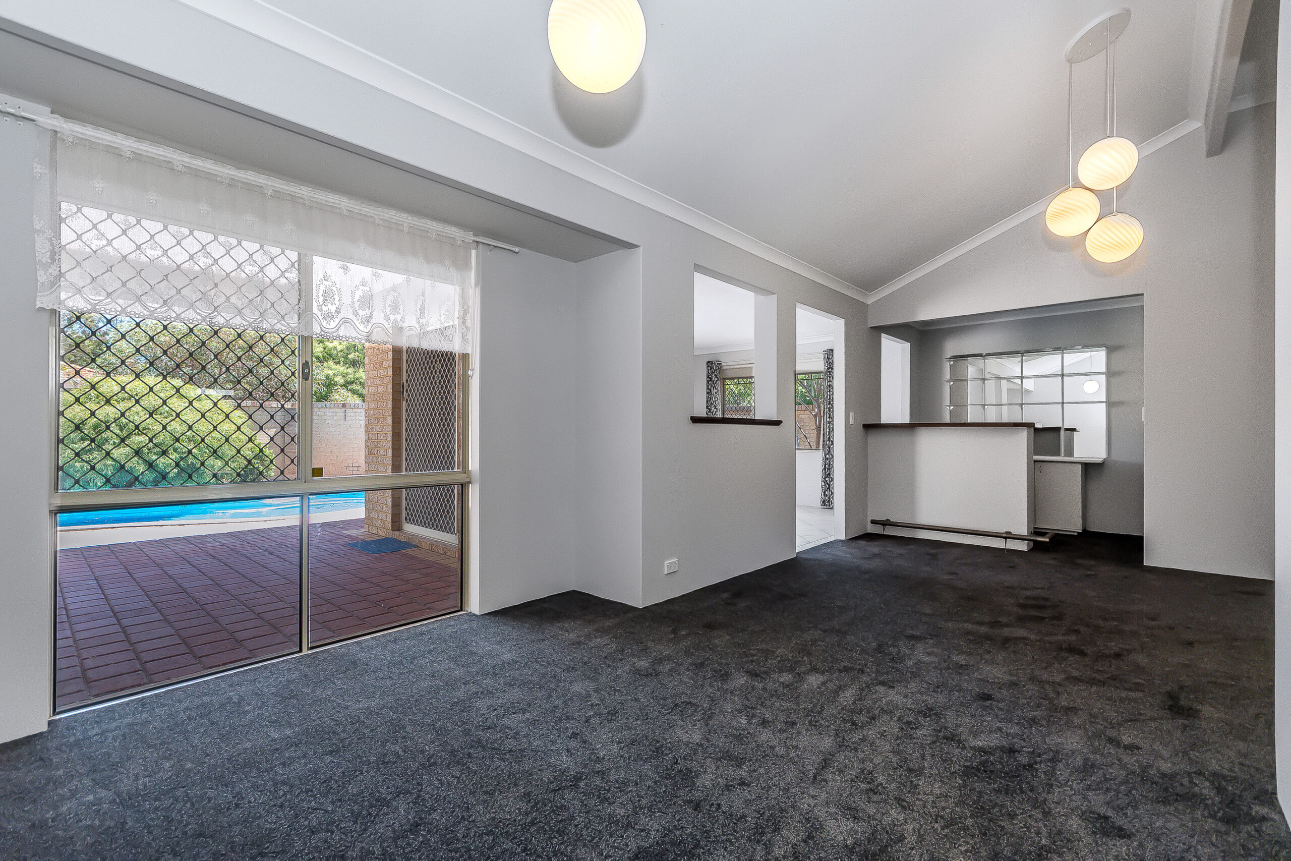 6 Osterley Retreat, Canning Vale, WA 6155 AUS