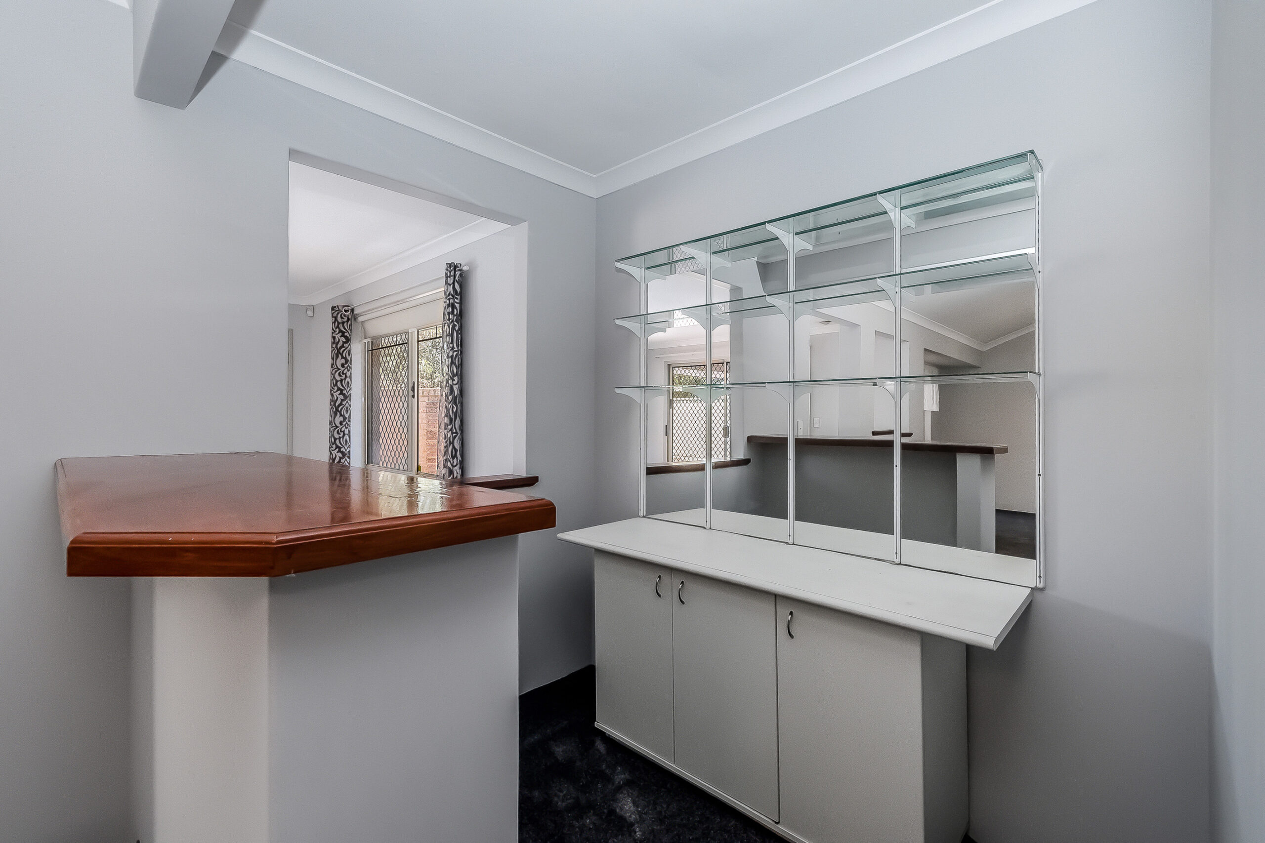 6 Osterley Retreat, Canning Vale, WA 6155 AUS