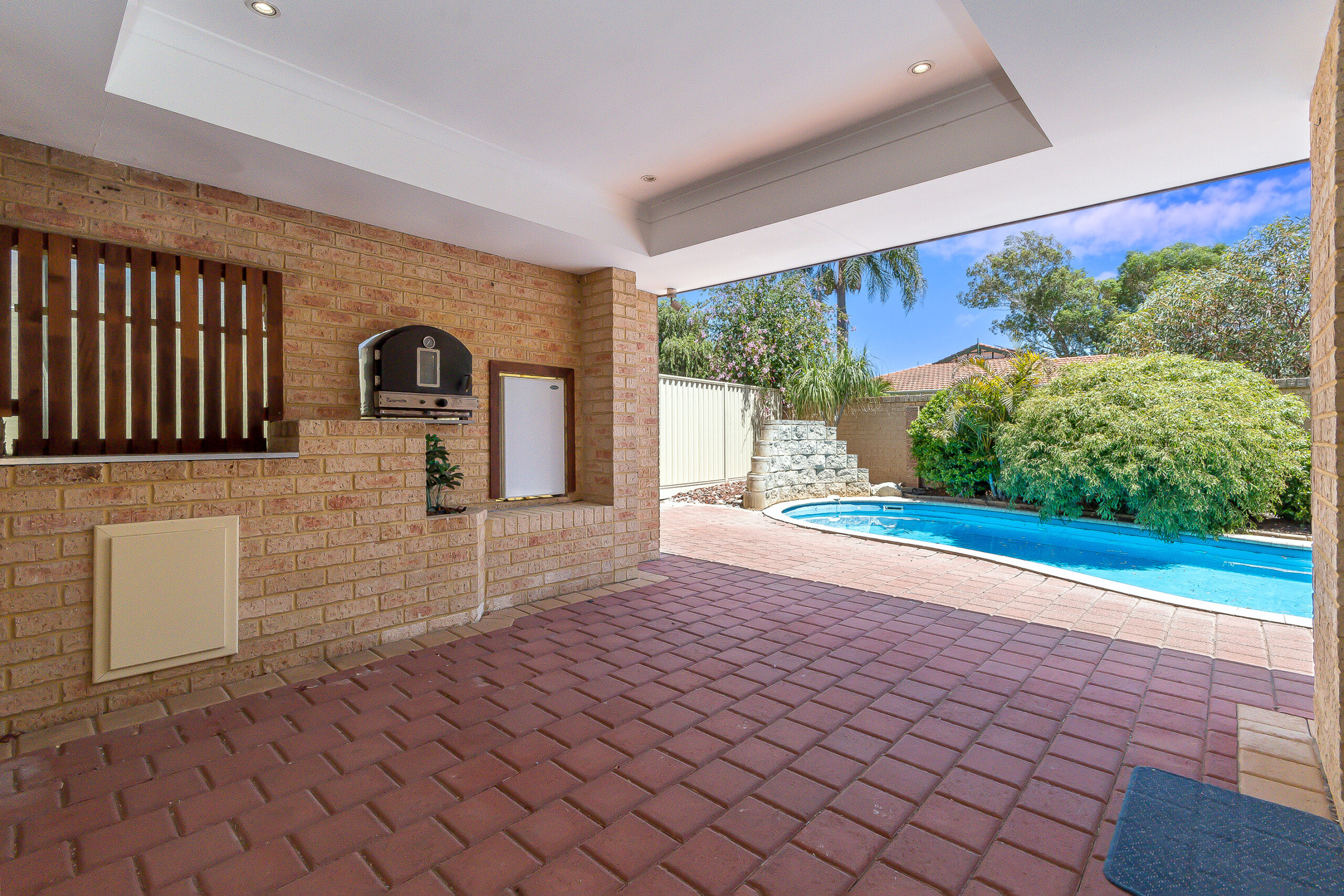 6 Osterley Retreat, Canning Vale, WA 6155 AUS
