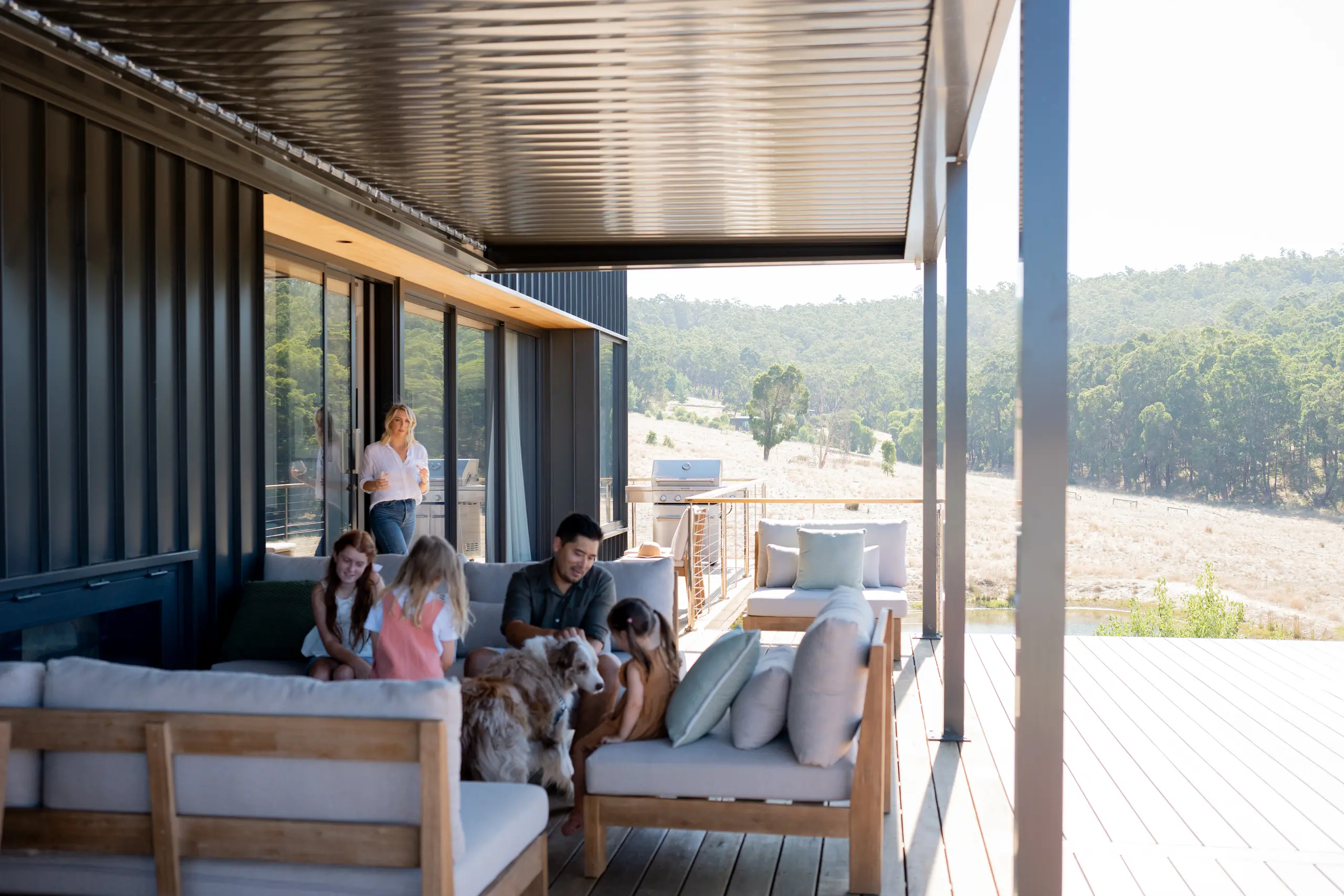 minimalist modular home exterior in neutral colours