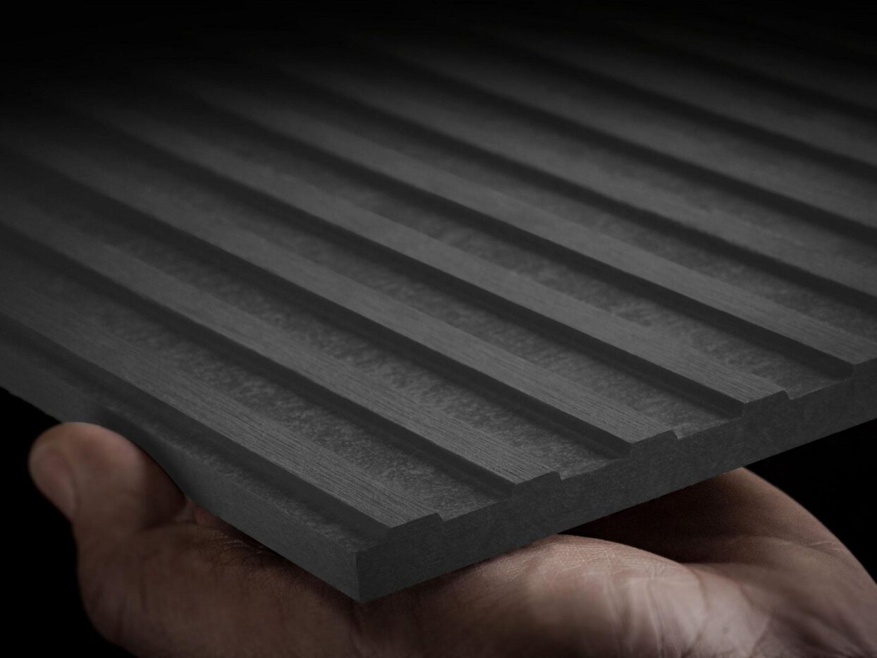 LT85 Graphite