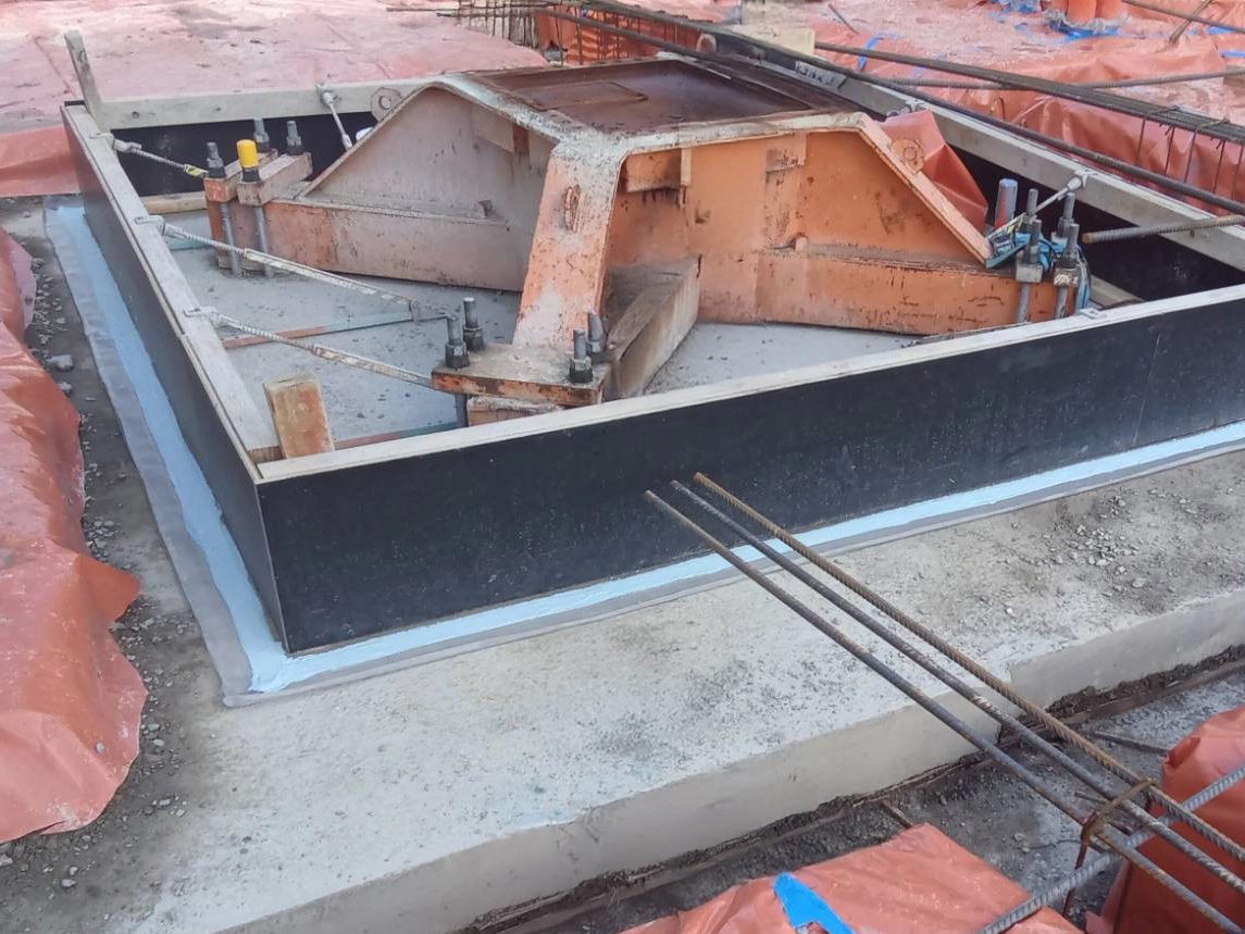 Termimesh installed along the perimeter of formwork prior to the removal of a tower crane base