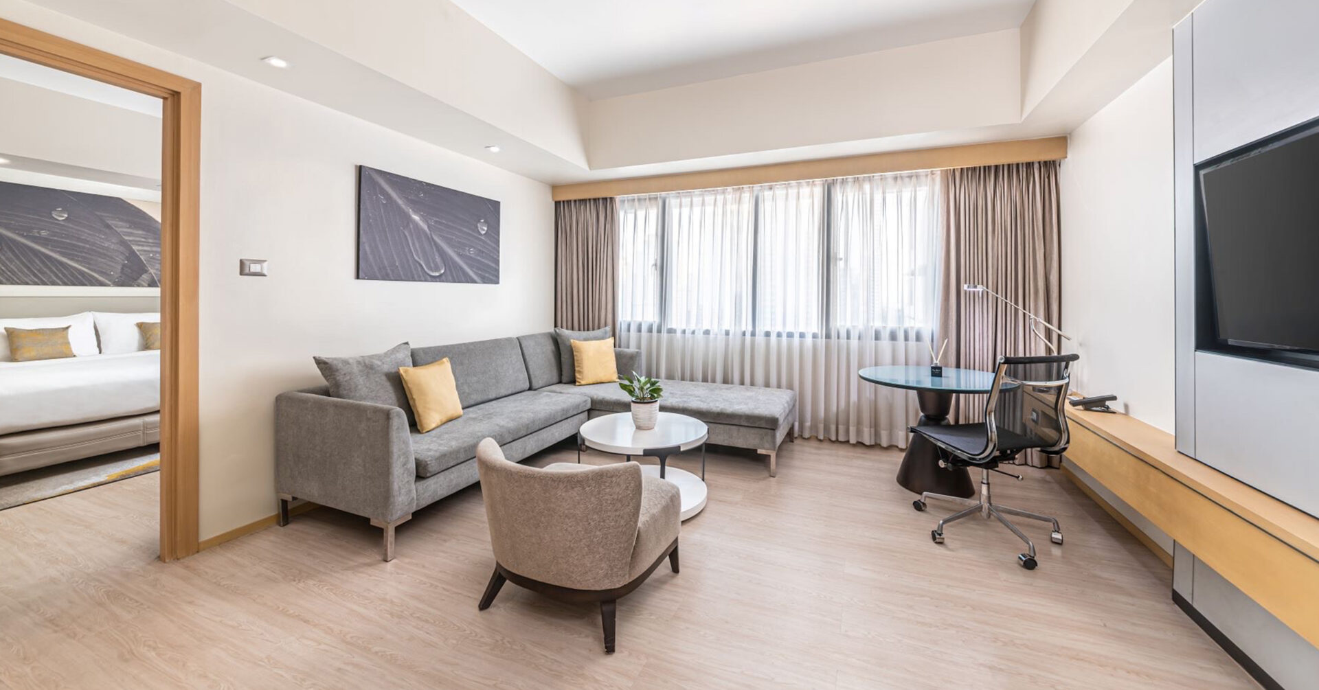 SEDA Hotels The Business Manual