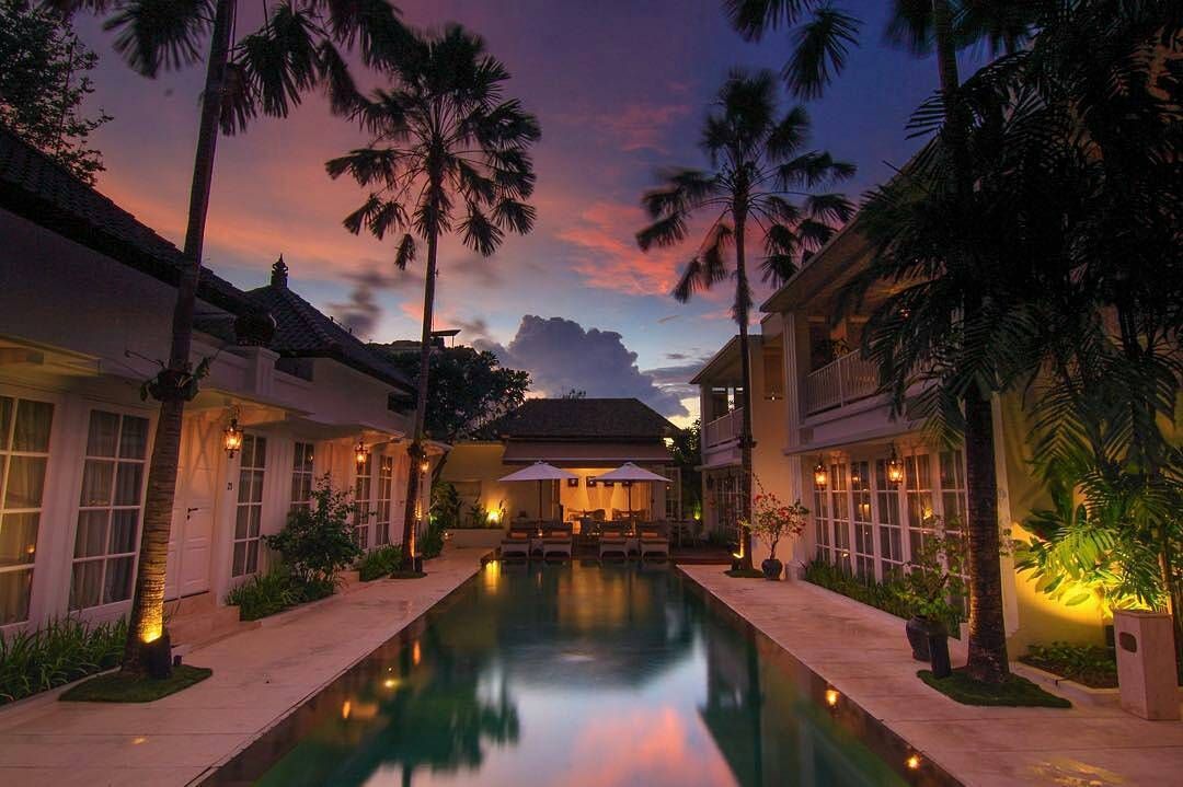 2024/11/colony-pool-1.jpg