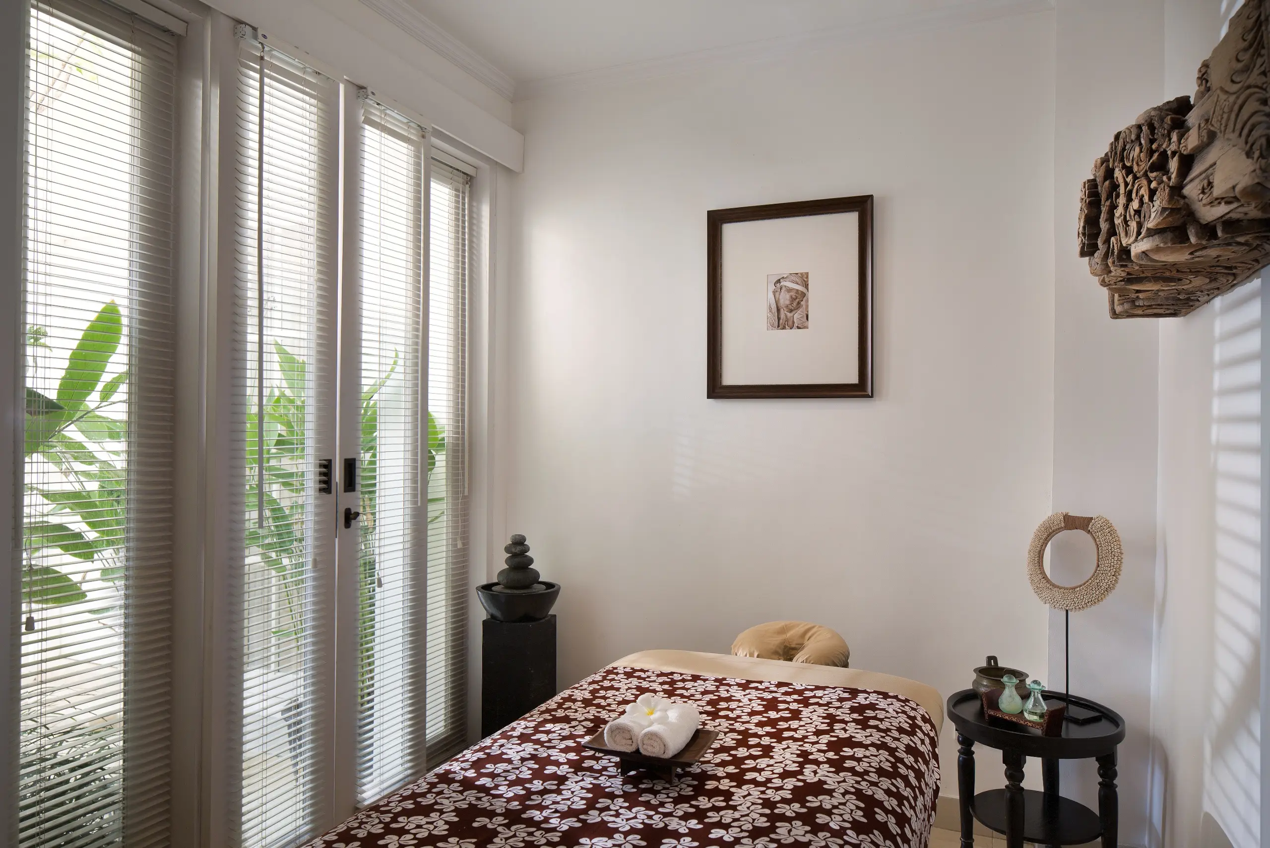 2025/04/Massage-room-3.webp