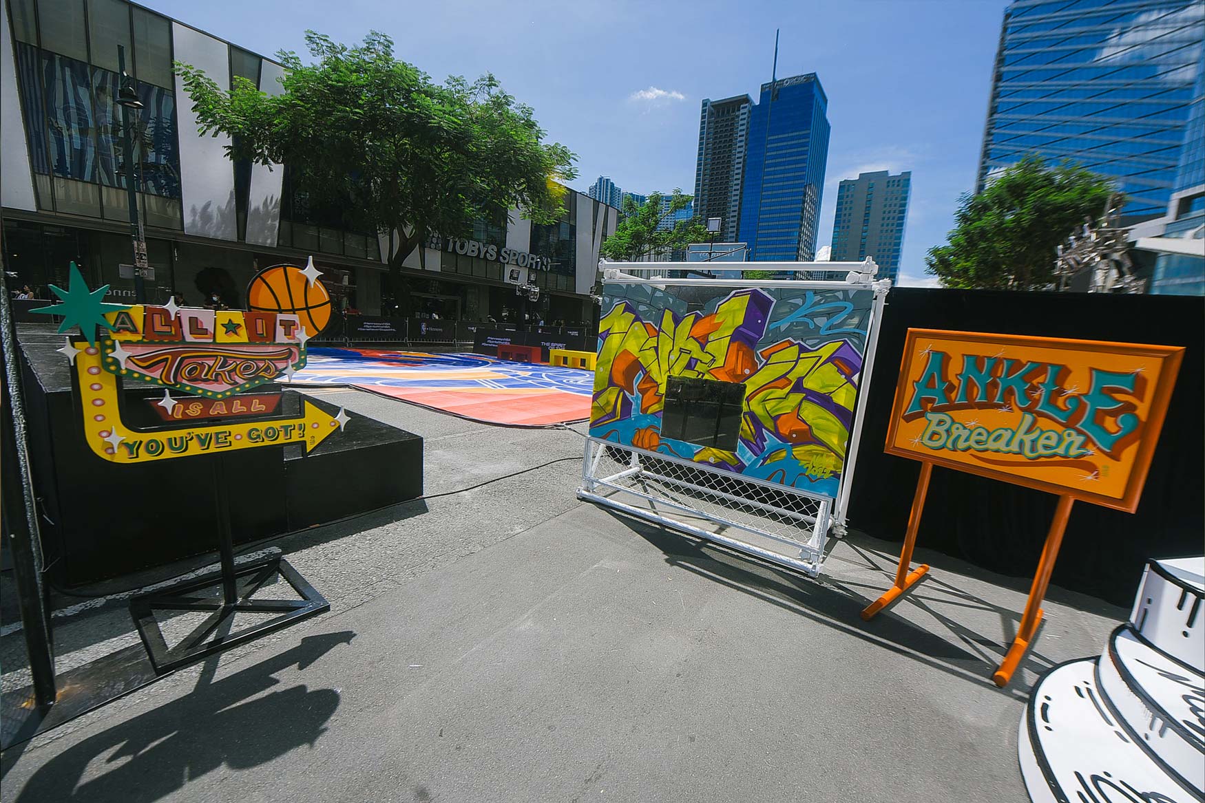 Hennessy x NBA Magic Liwanag Cam D 20