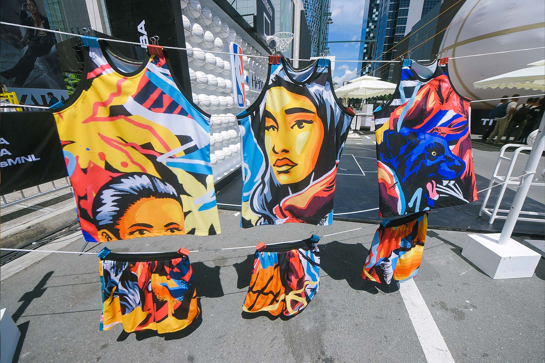 Hennessy x NBA Magic Liwanag Cam D 54