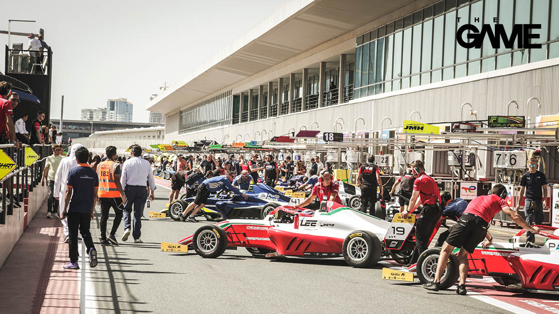 Every team prepares for a thrilling race.