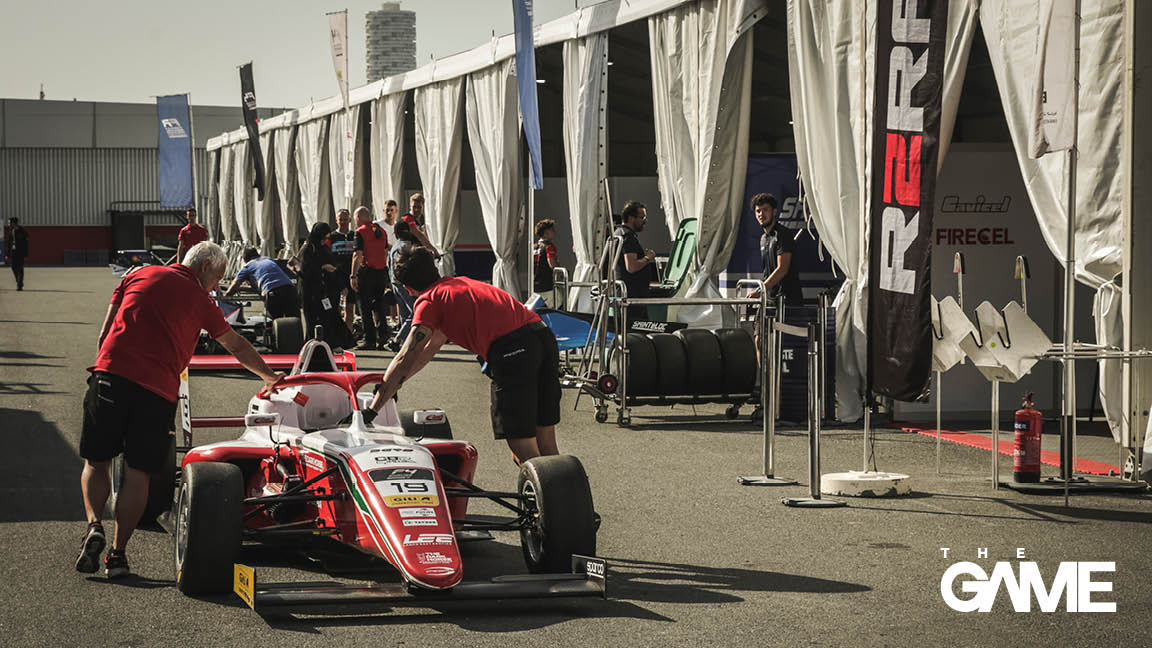 A bright Sunday in Dubai Autodrome.