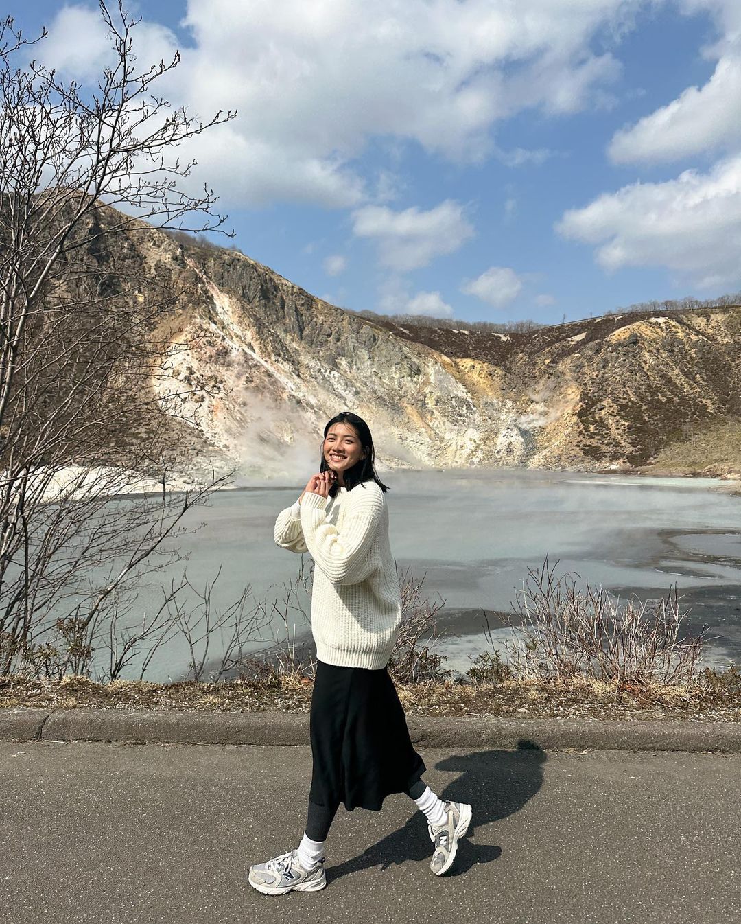 Kim Kianna Dy wearing New Balance 530 sneakers.