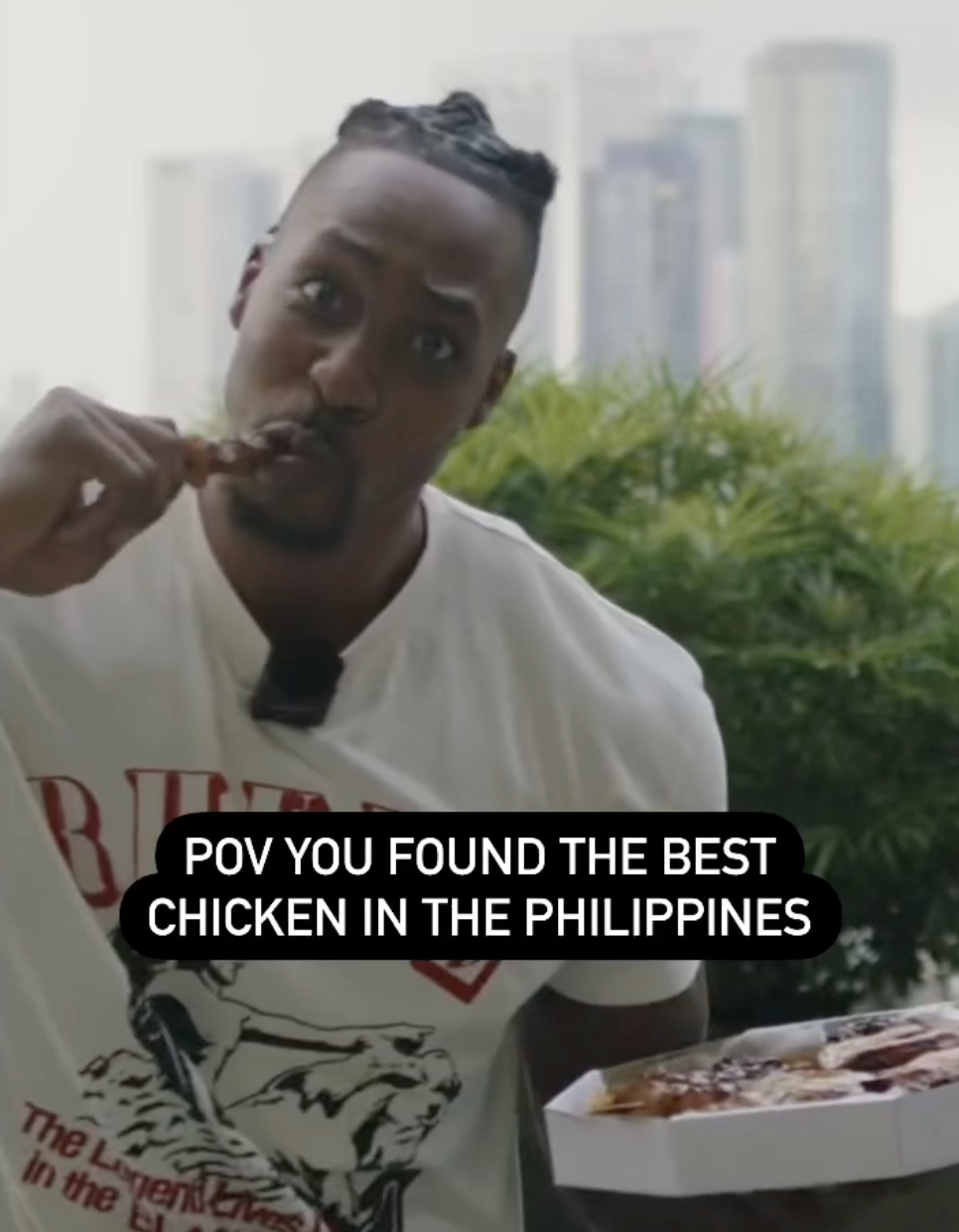 Dwight Howard eating Mang Inasal in Manila, Philippines