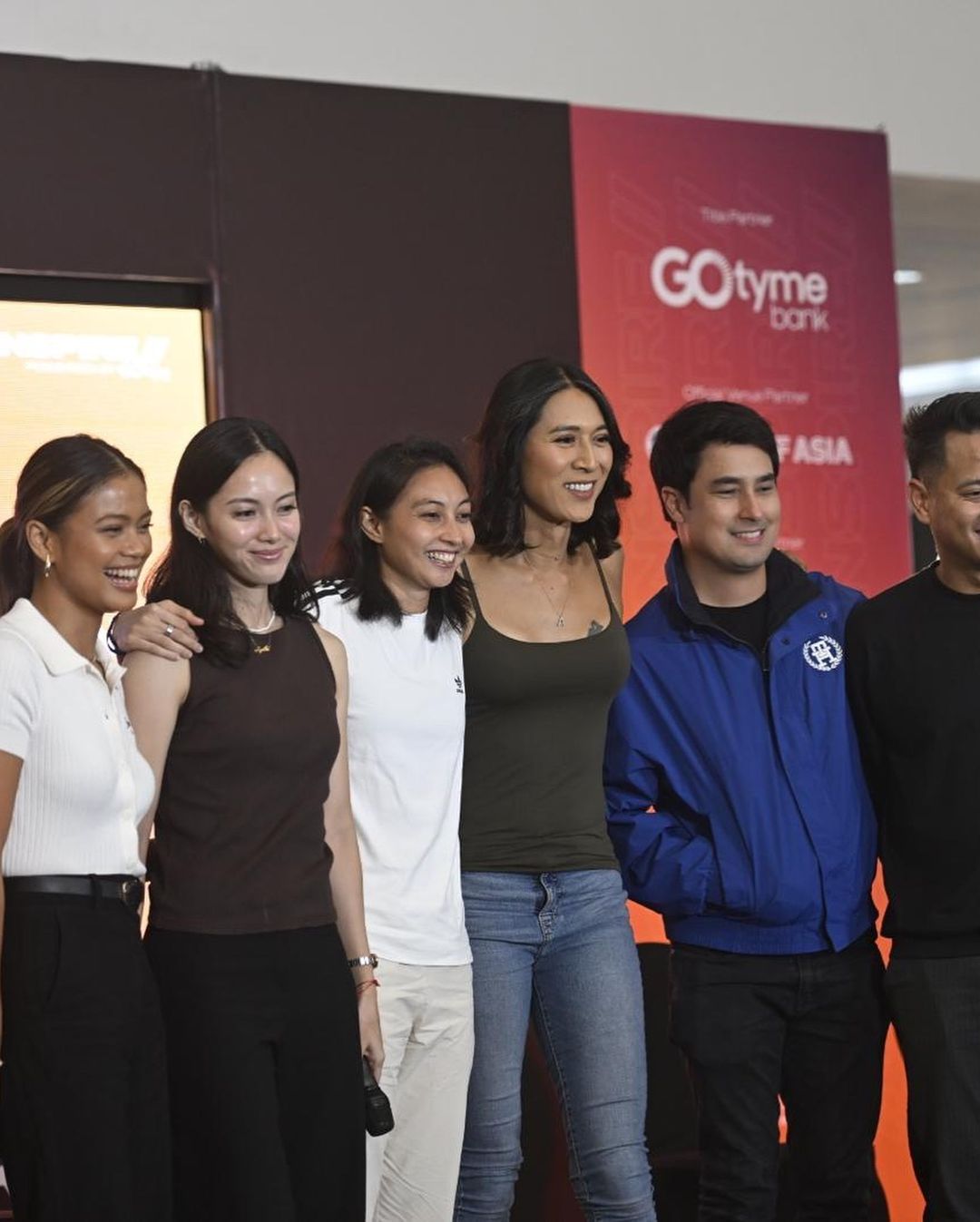Bianca Bustamante, Agatha Wong, Inna Palacios, Angie Mead King, Marlon Stockinger in the "Race to Inspire" event in Mall of Asia 
